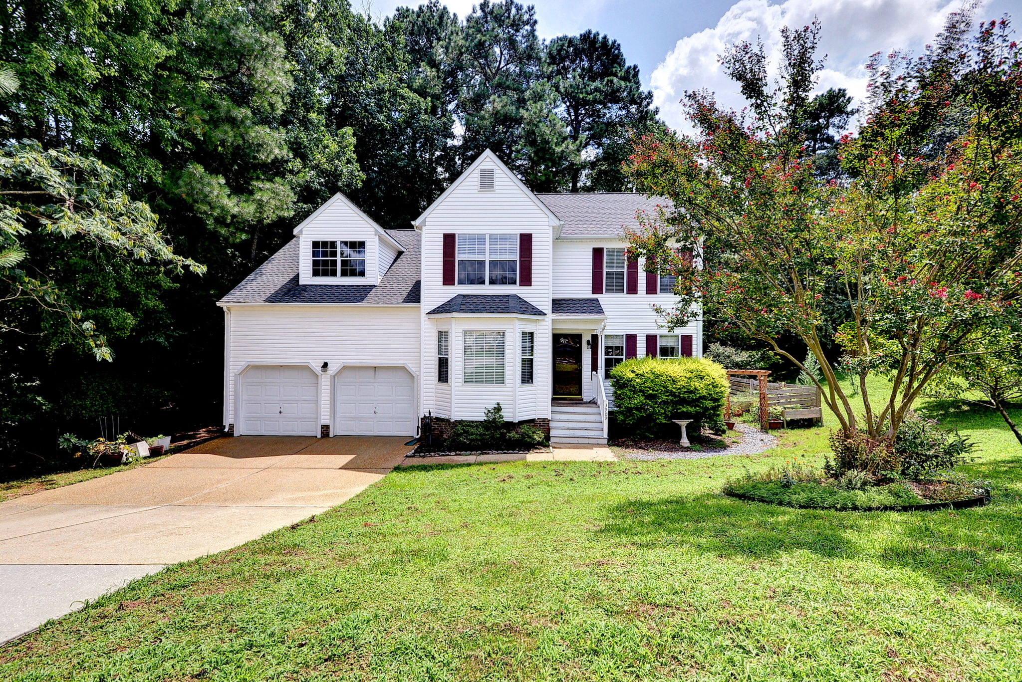 3909 Pine Bluff Ct — photo