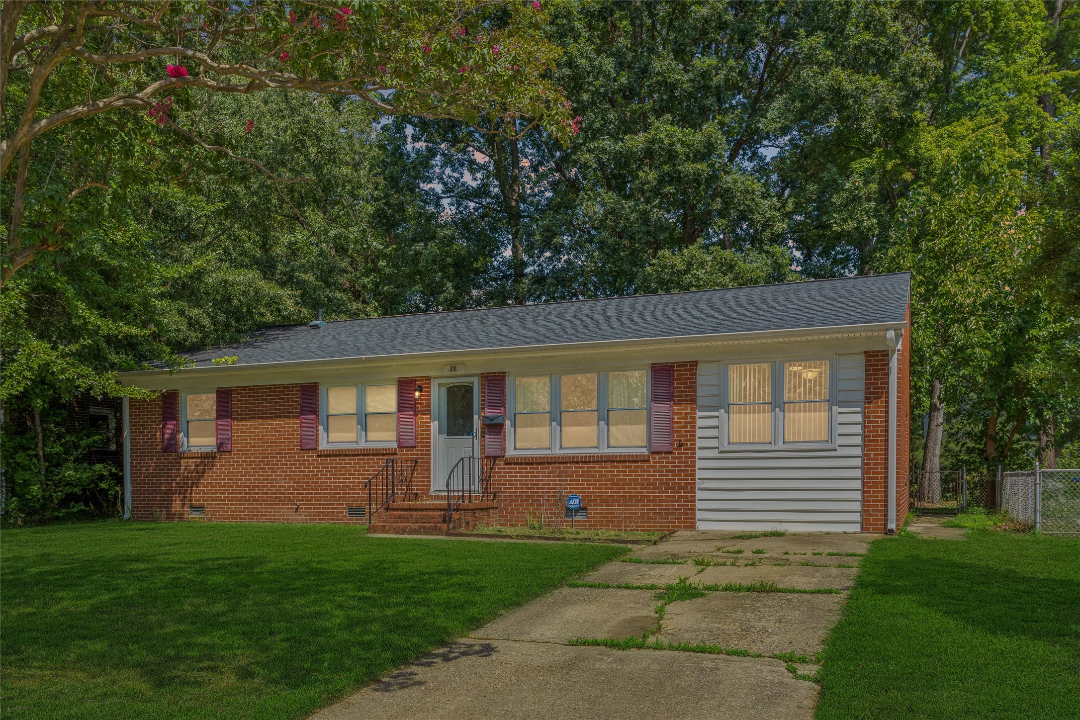 28 Colony Rd — photo