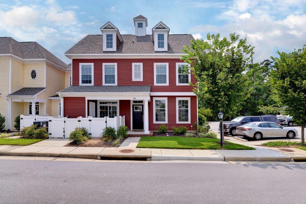 406 Promenade Ln — photo
