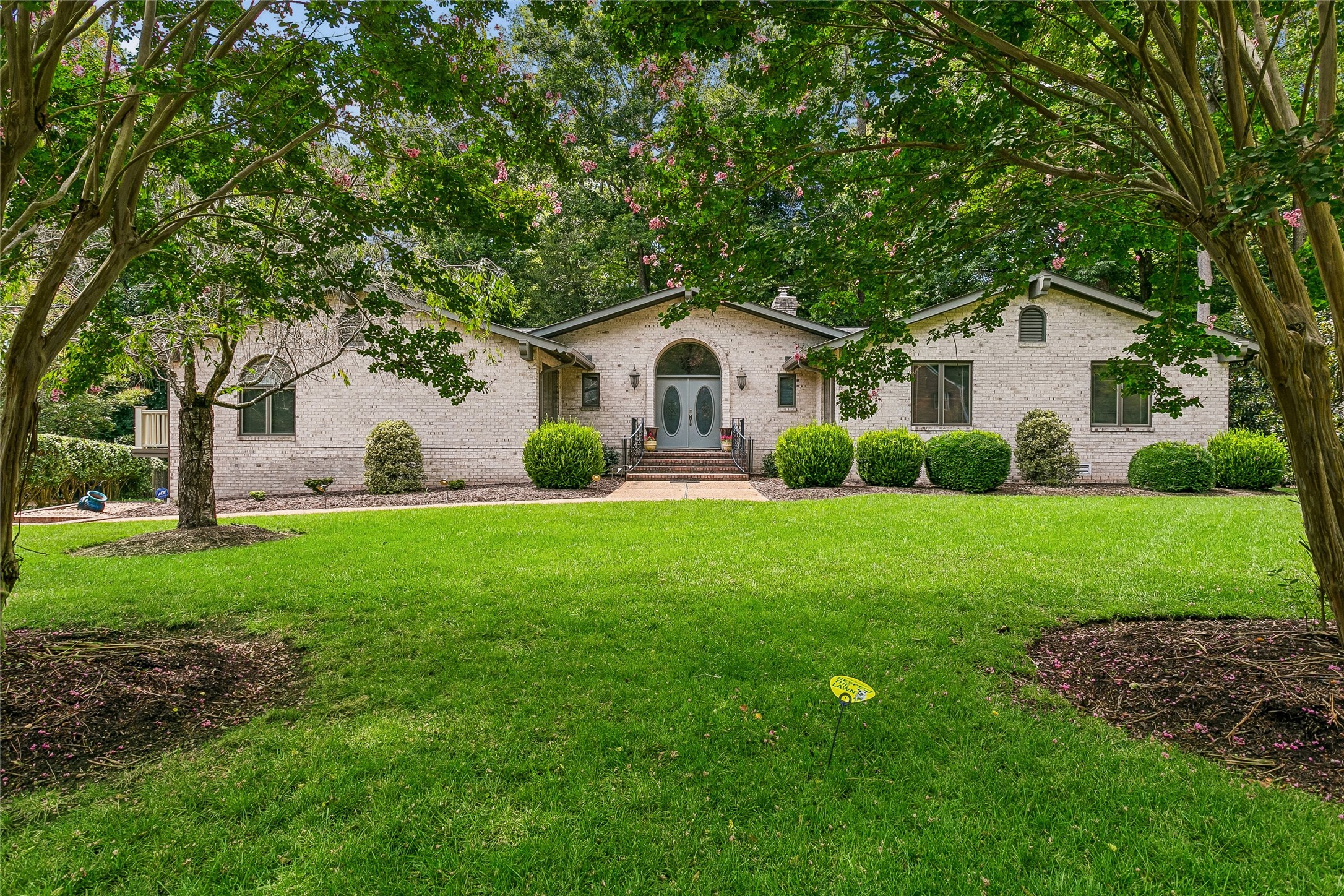 688 Fairfax Way — photo