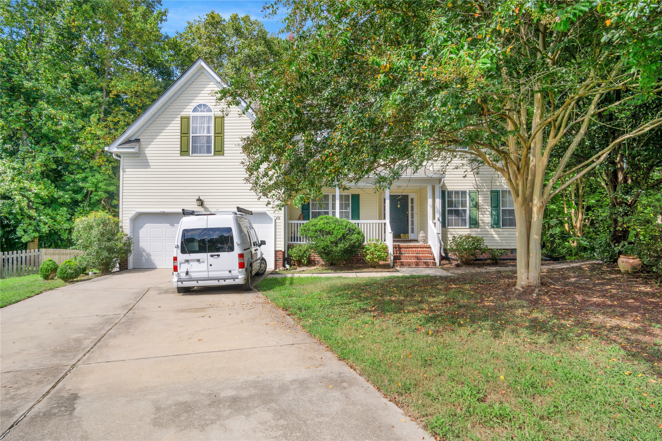 418 Rolling Hills Dr — photo
