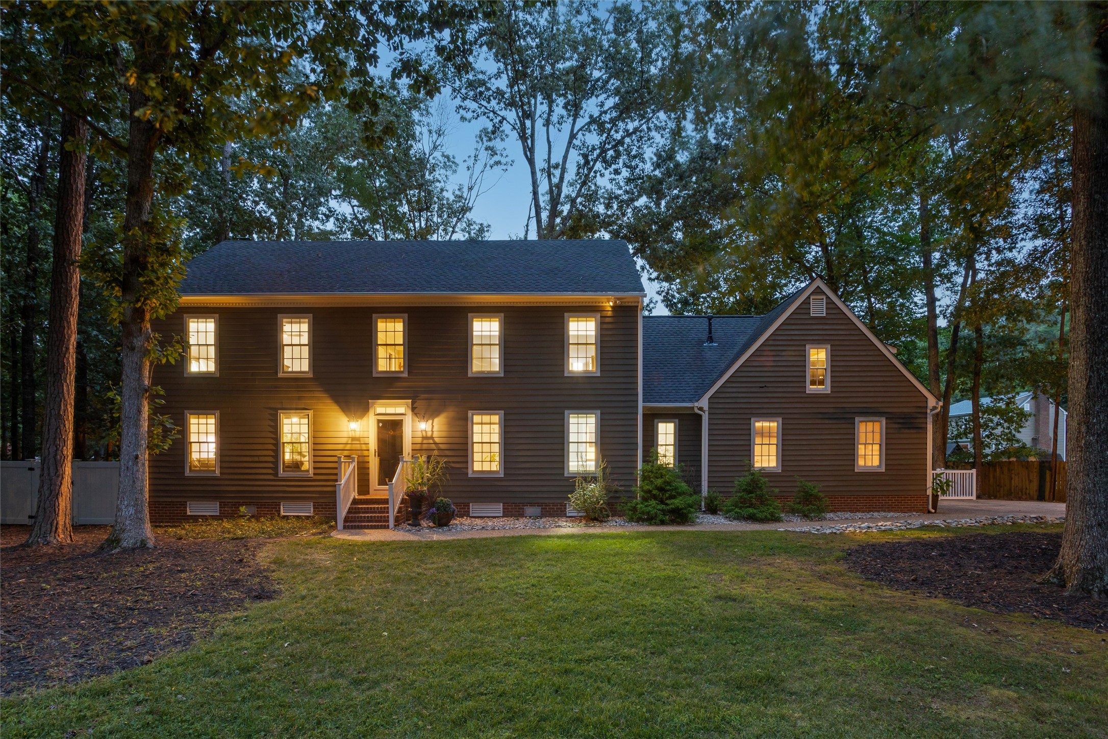 103 Lands End Dr — photo