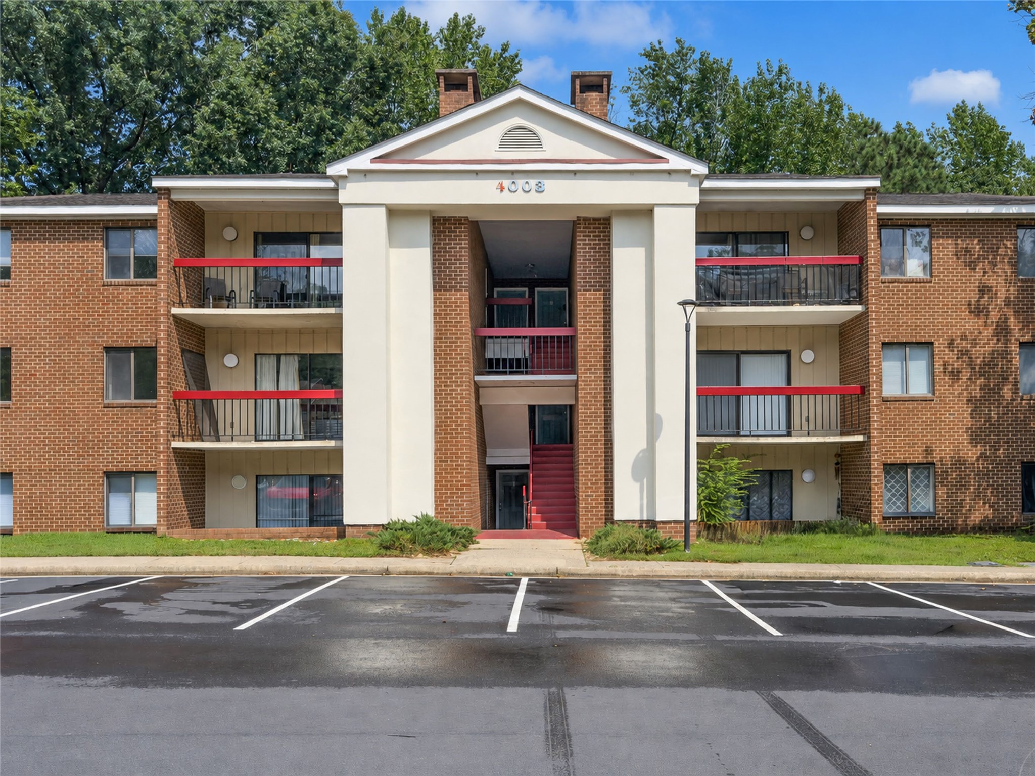 4003 Governors Sq Unit#8 — photo