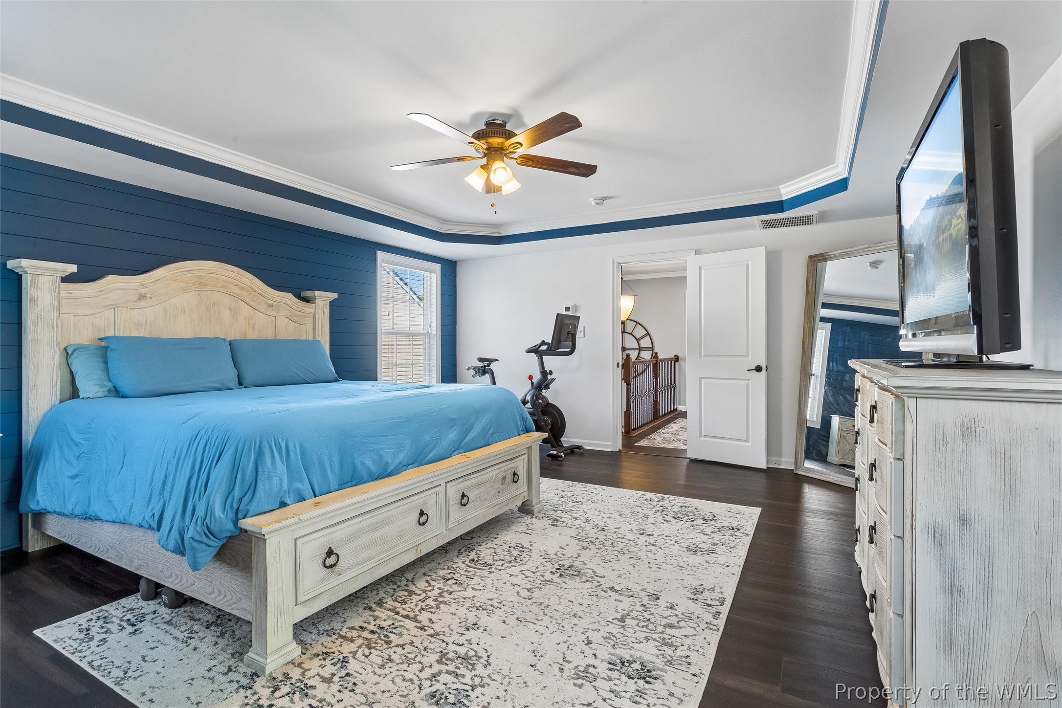 214 Bethune Dr — photo