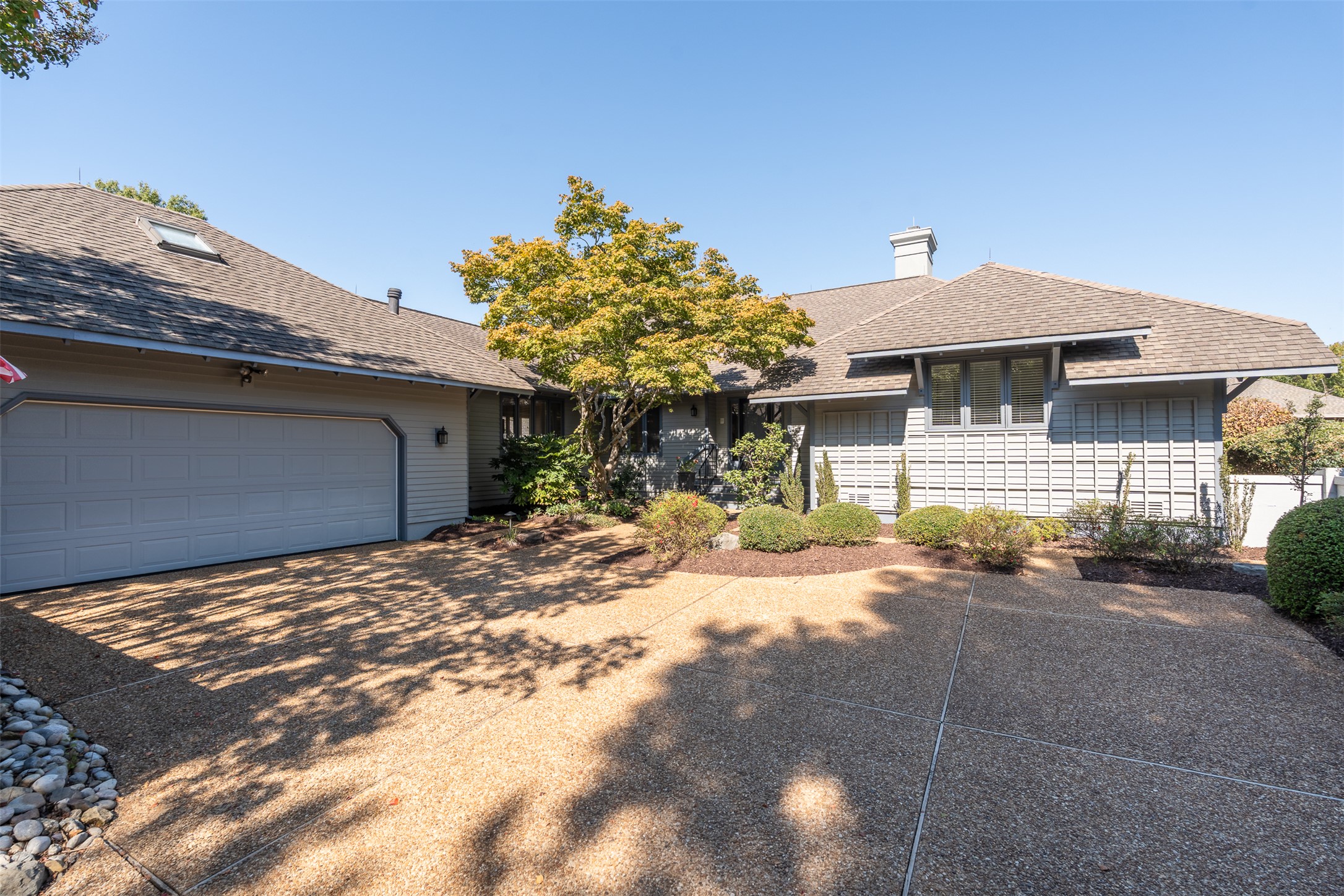 104 Broomfield Cir — photo