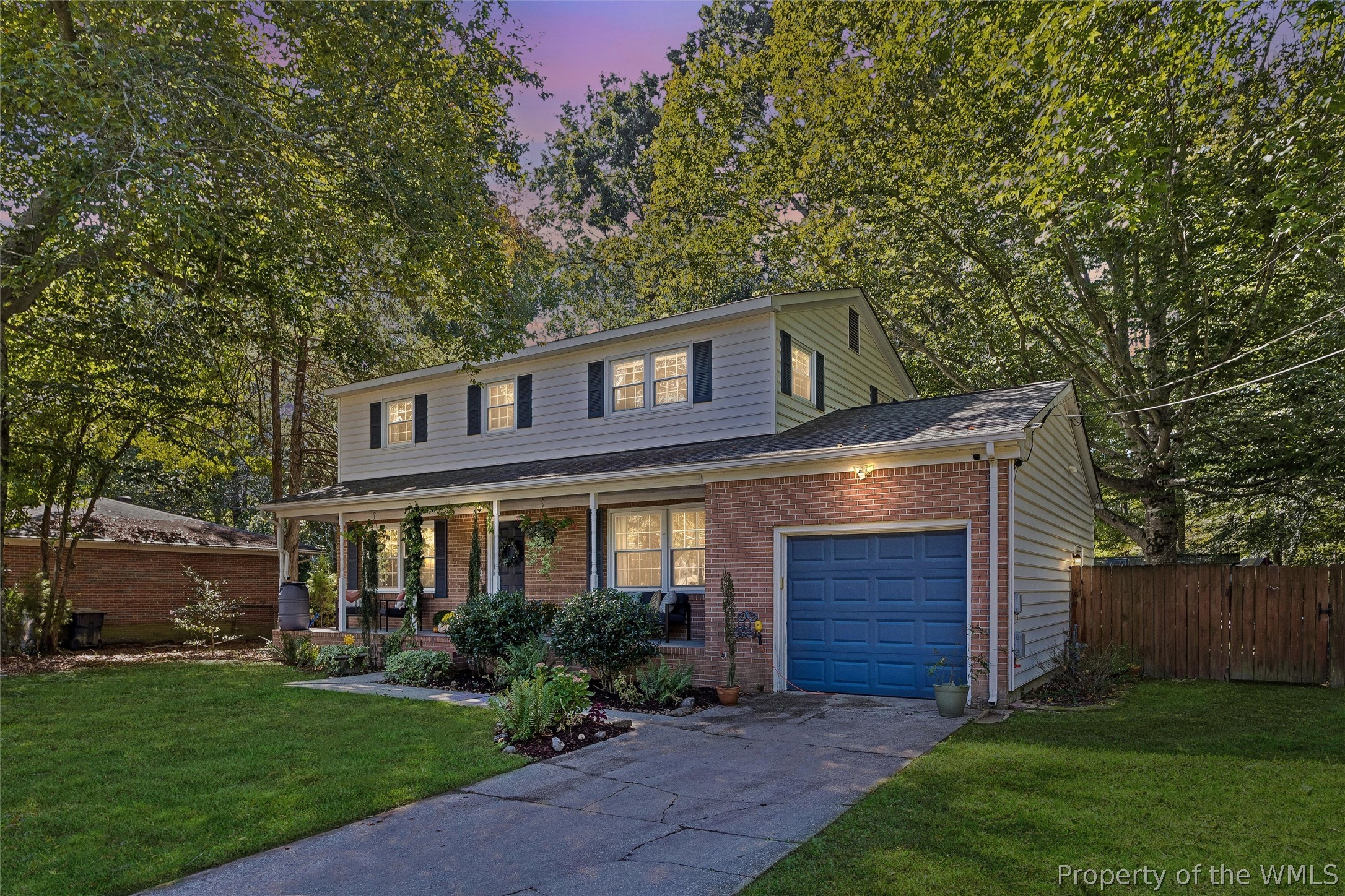 216 Oxford Rd — photo