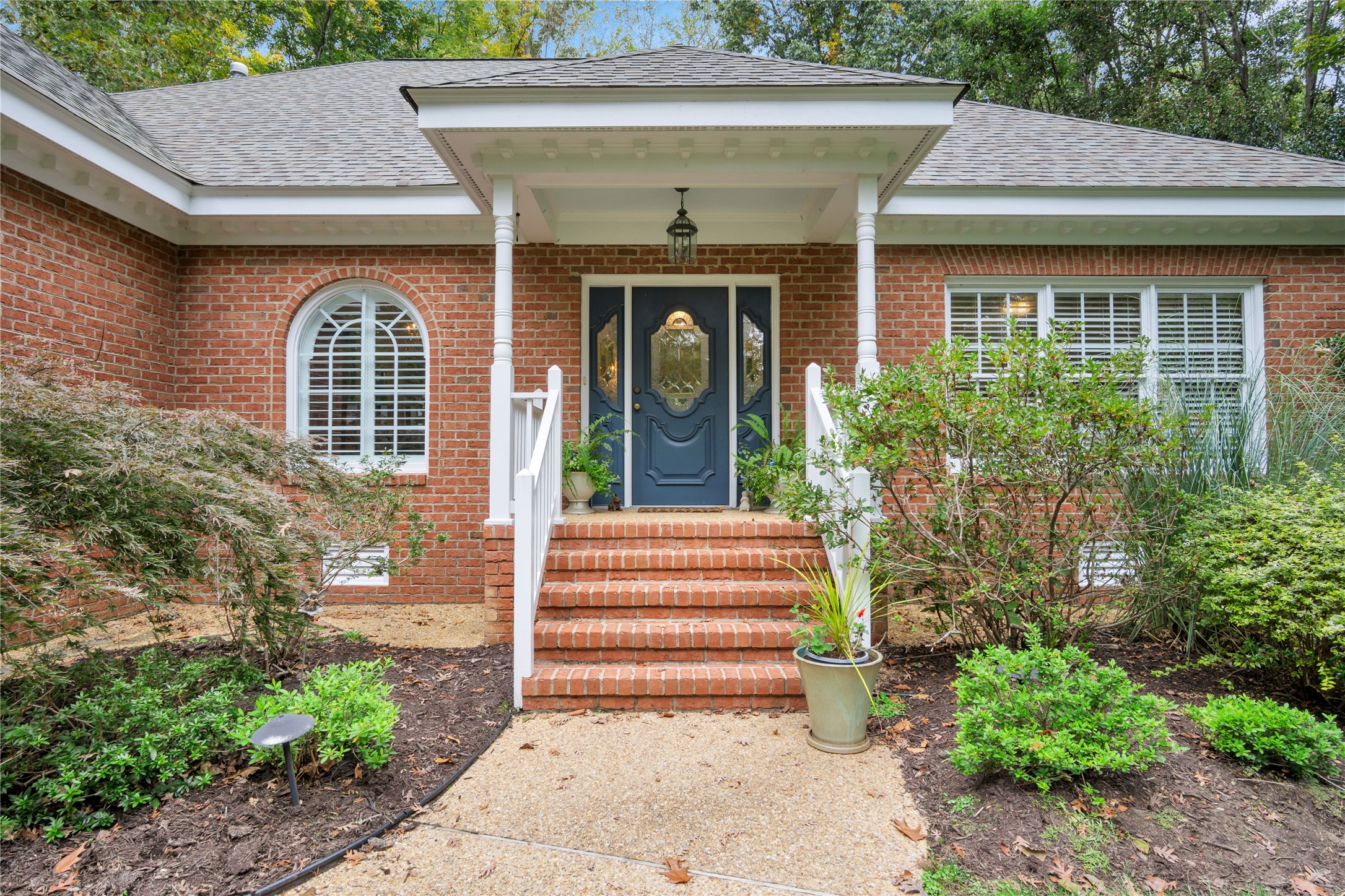 106 N Stocker Ct — photo