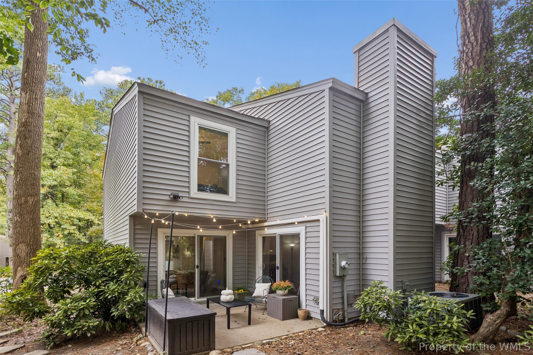 69 Summer E — photo