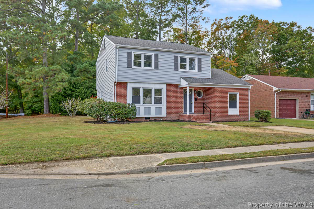 124 Prince James Dr — photo