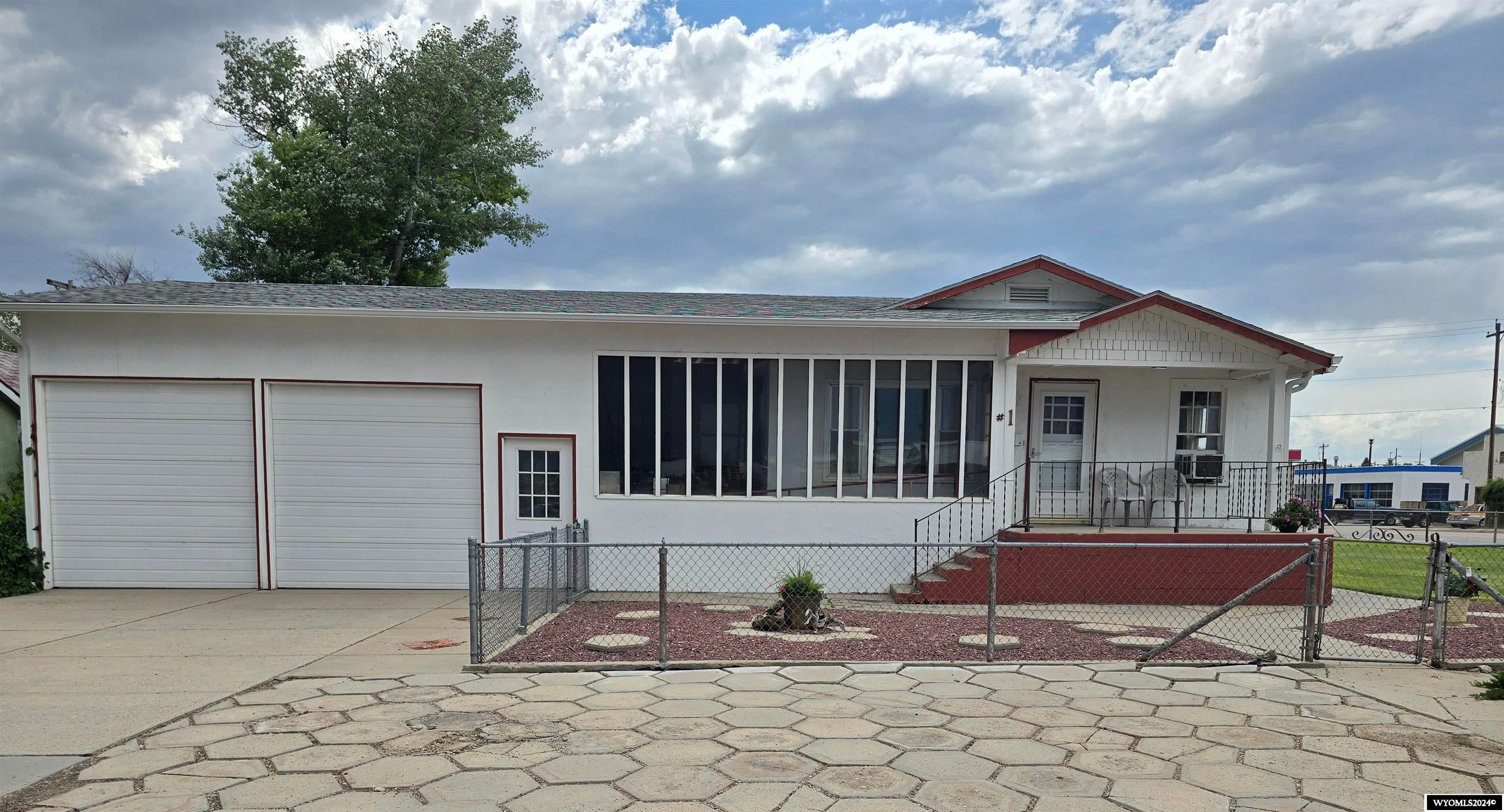 1 S Colorado Avenue — photo