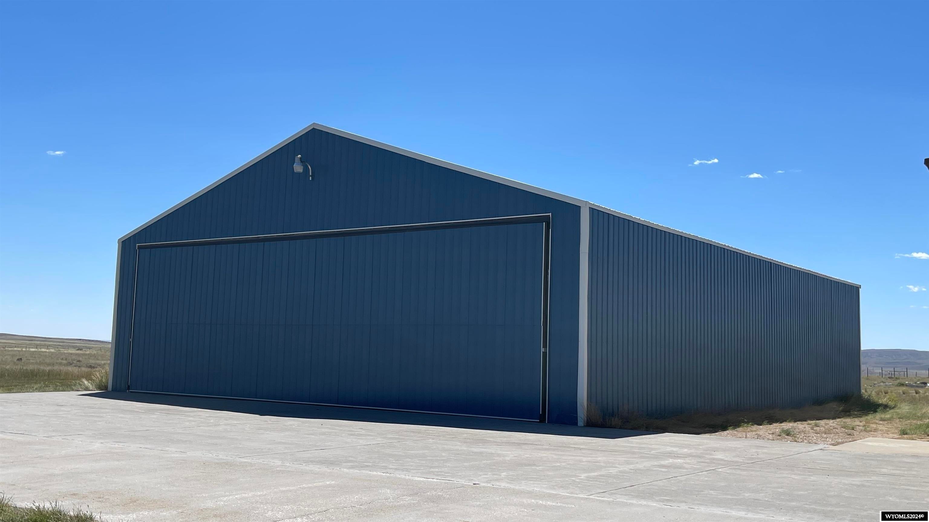 00 Airport (Hangar only-Blue) Road — photo