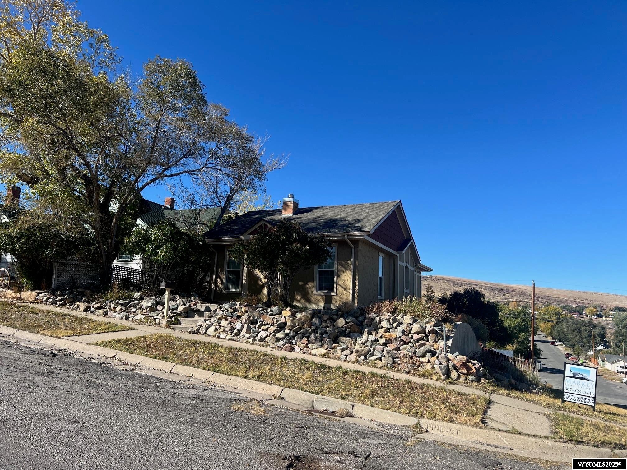 221 E Pine Street — photo