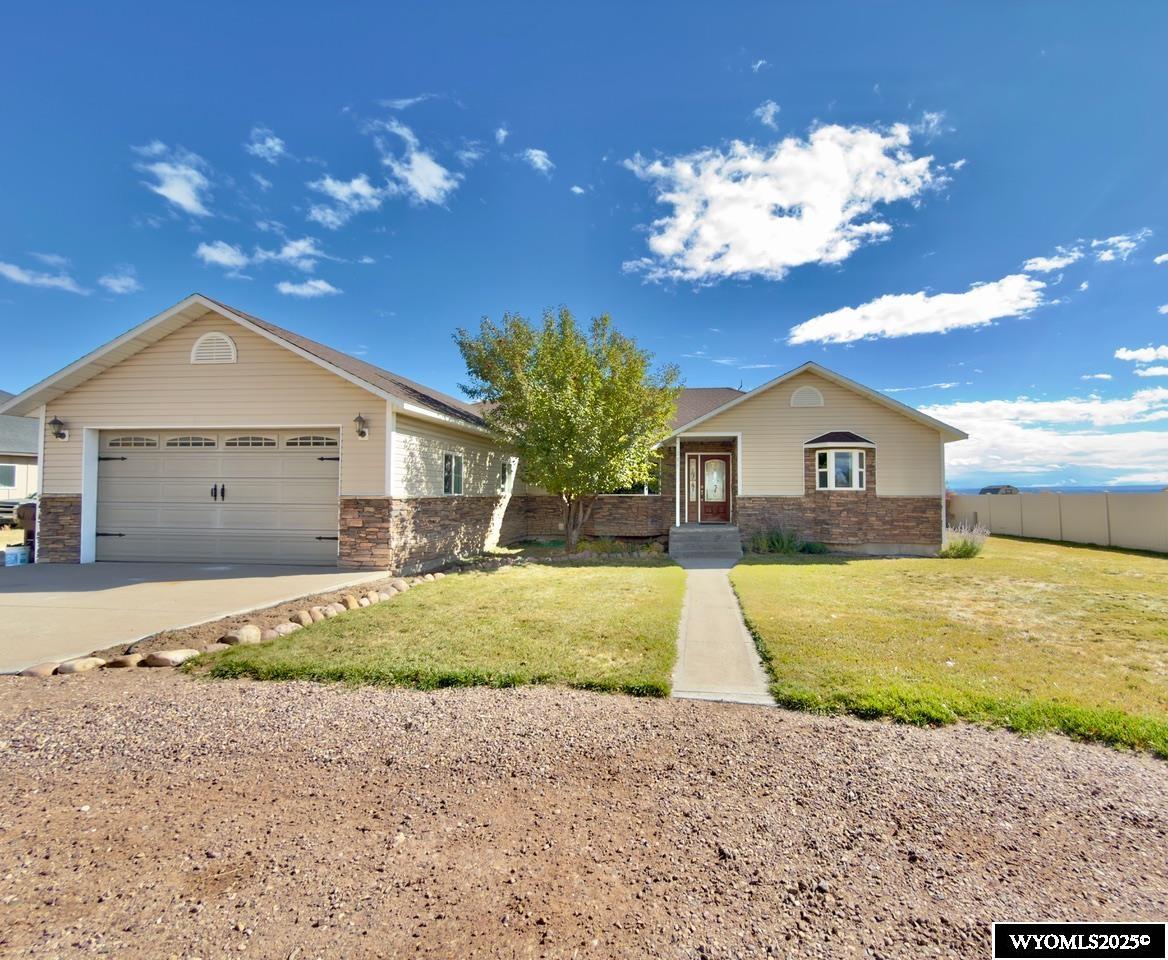 206 Prairie View Drive — photo