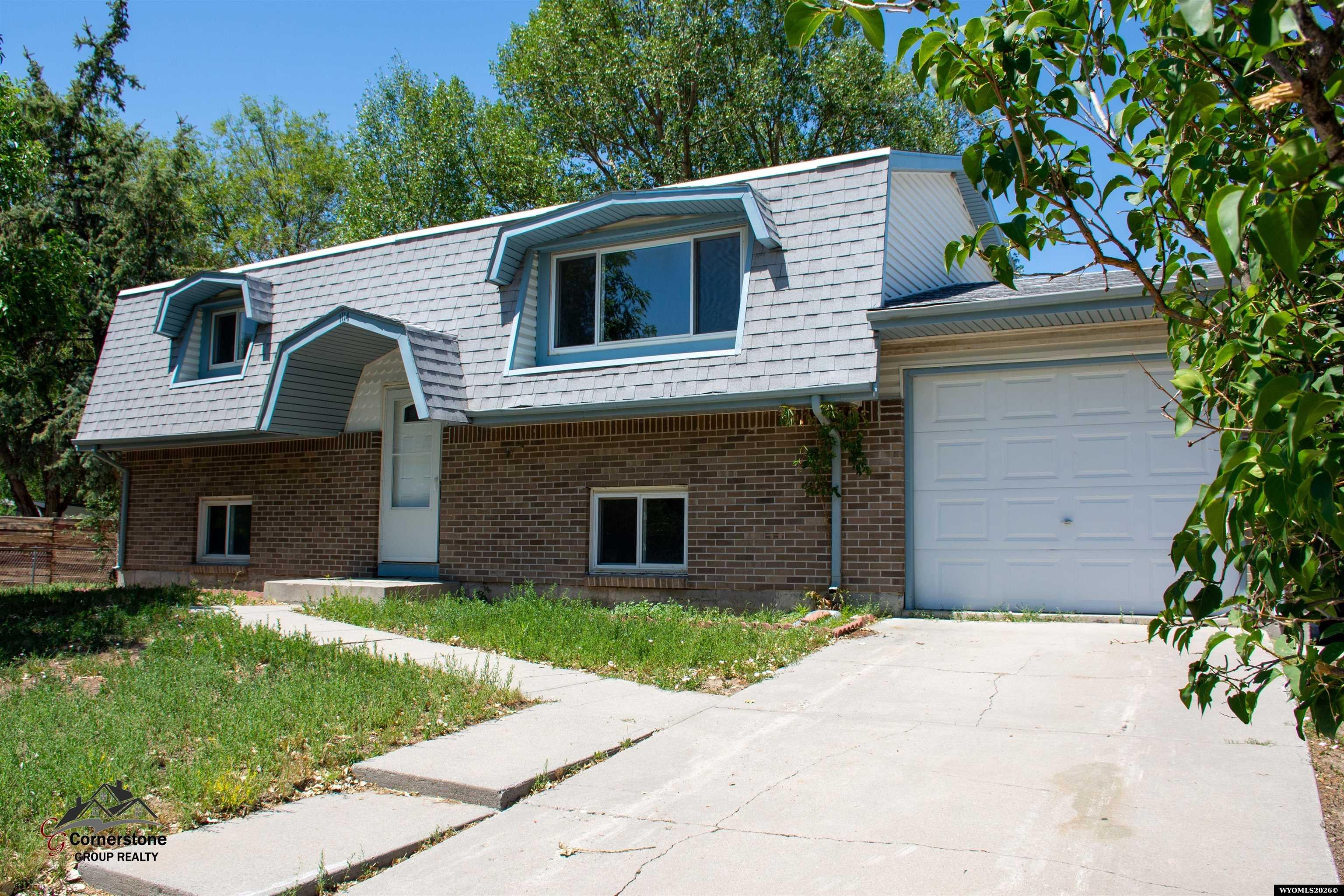 1114 Westview Dr — photo