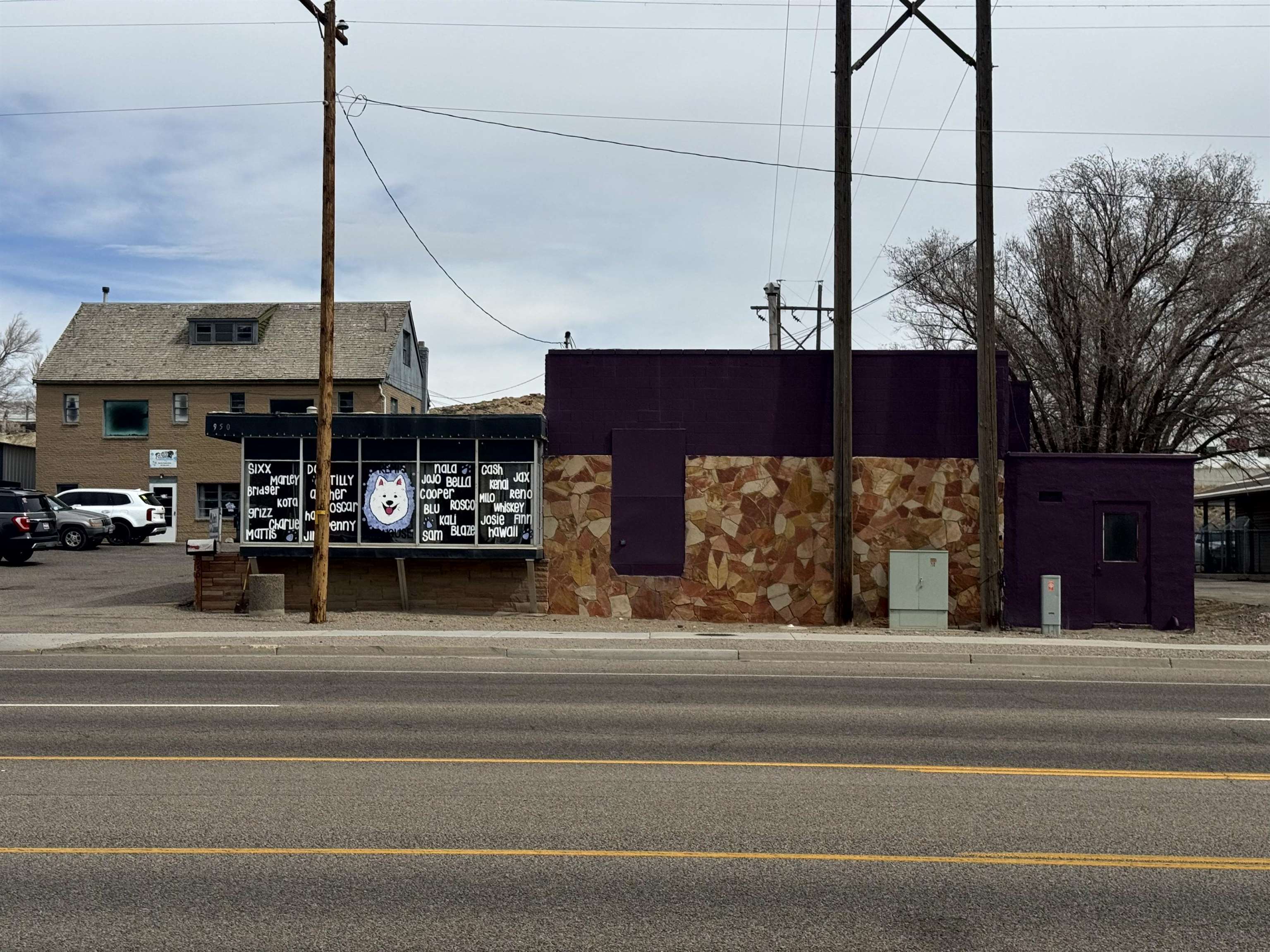 950 Elk Street — photo