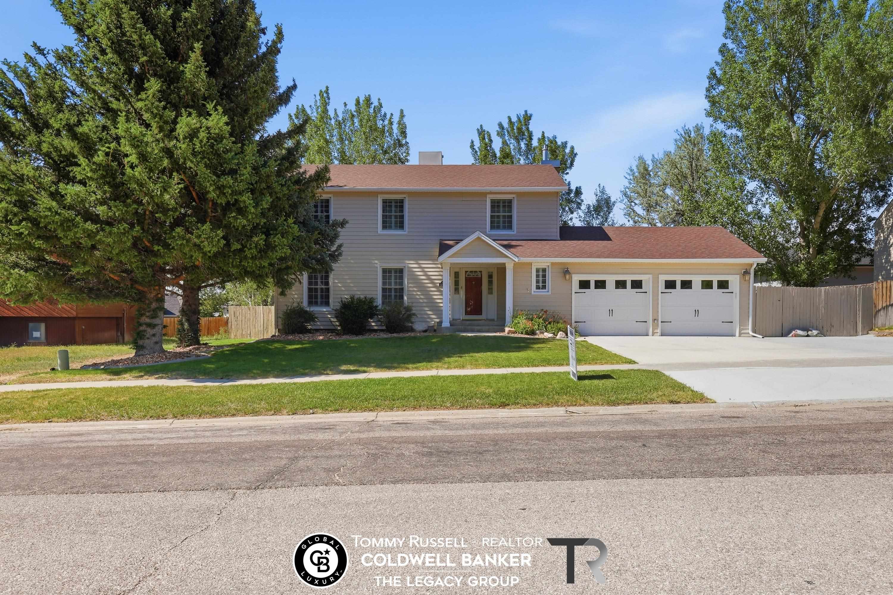 3920 Eagle Drive — photo