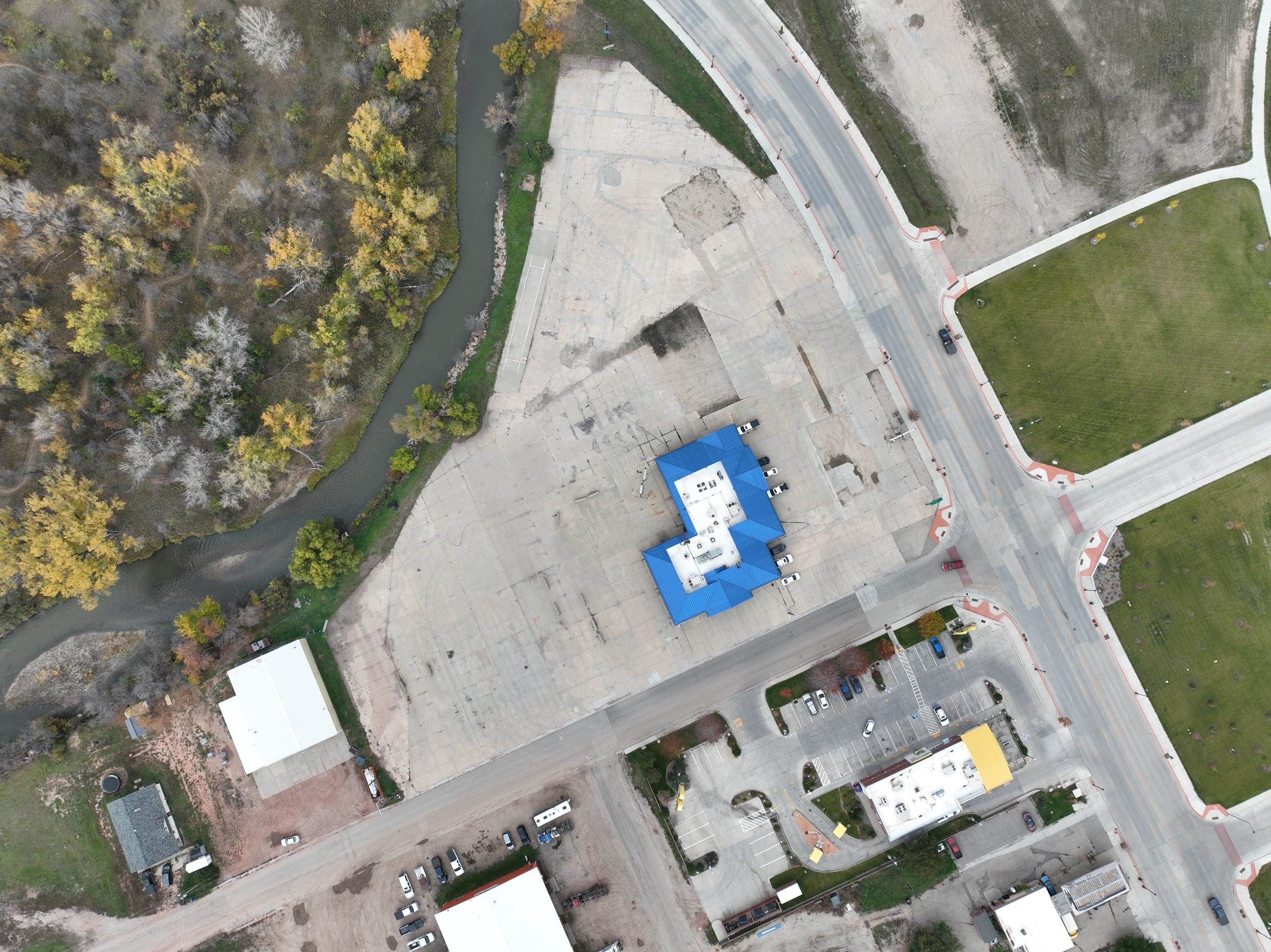 2617 N Main Street — photo