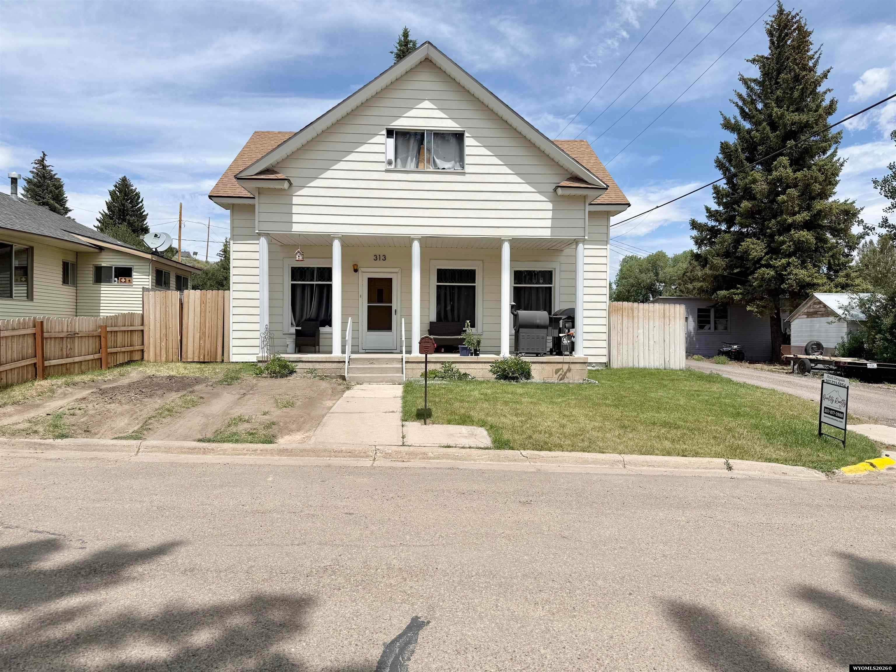 313 Agate St — photo