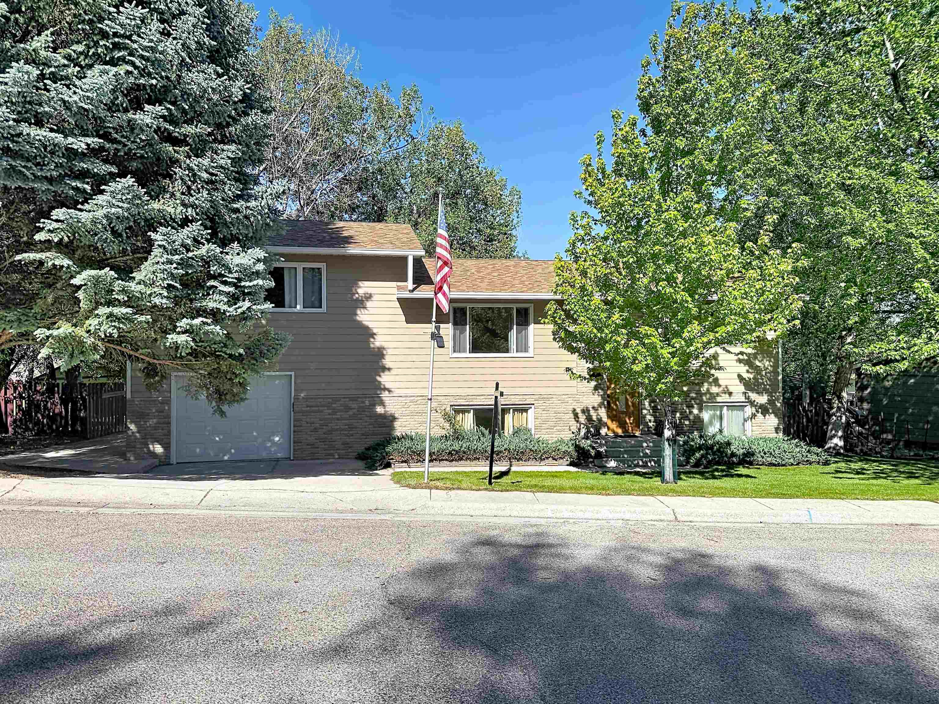 707 Circle Drive — photo