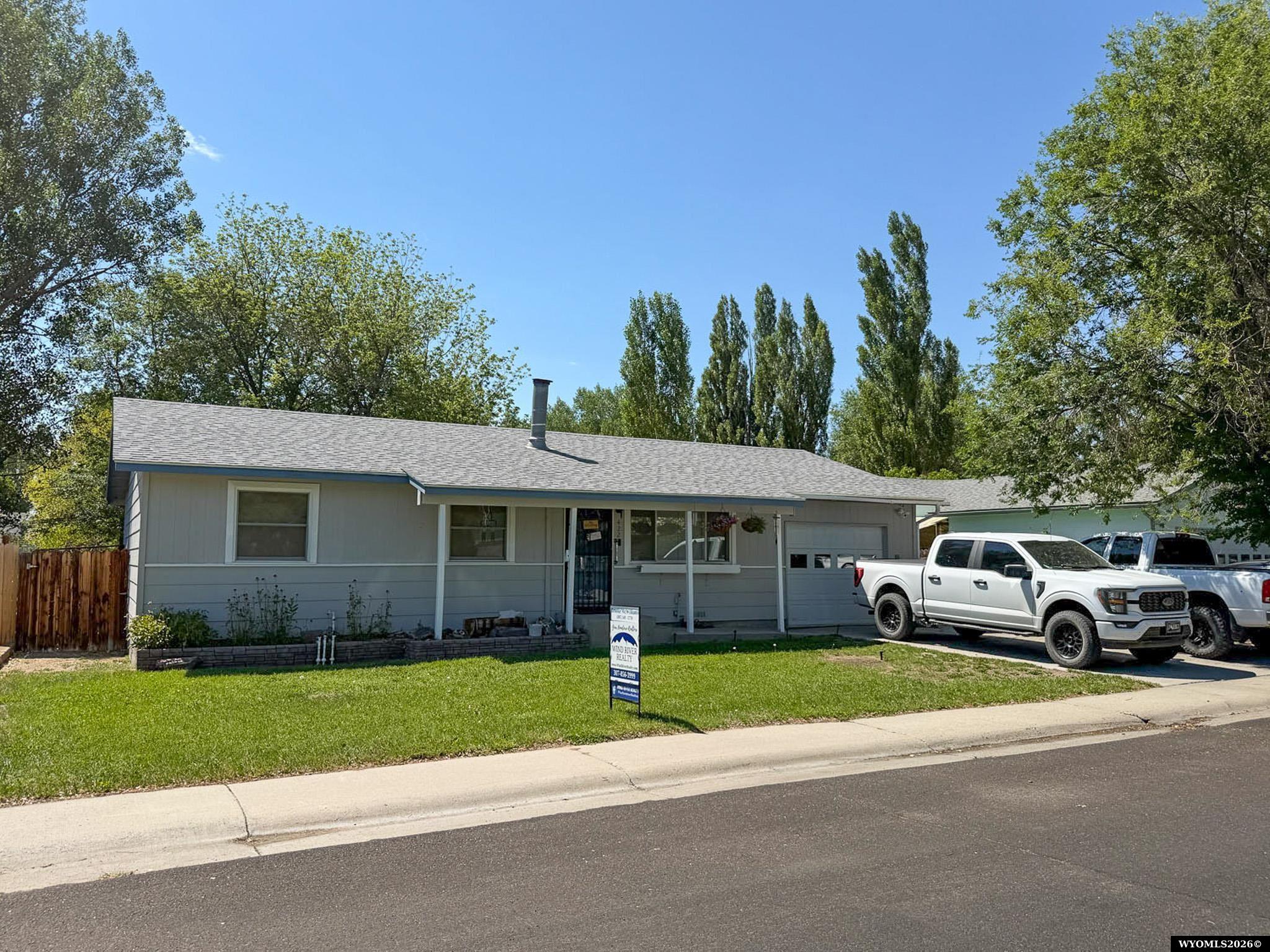 422 Summit Drive — photo