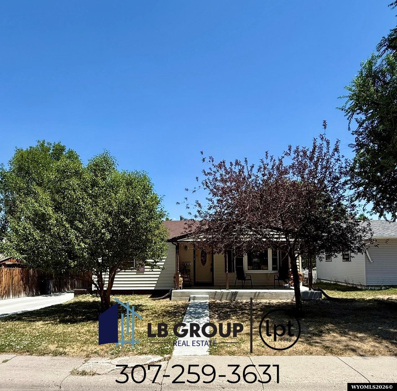 2211 S Richard St — photo