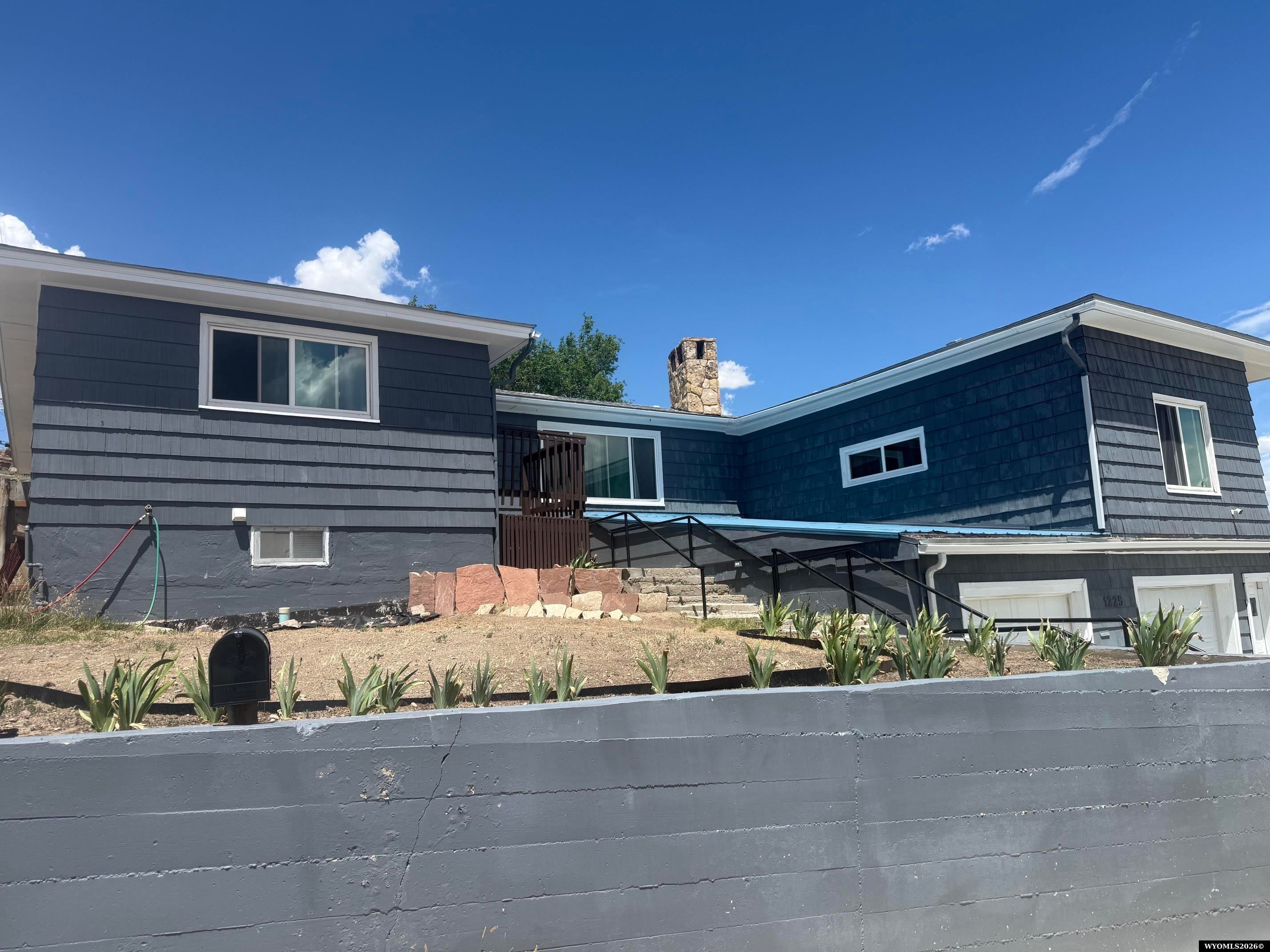 1225 High Street — photo