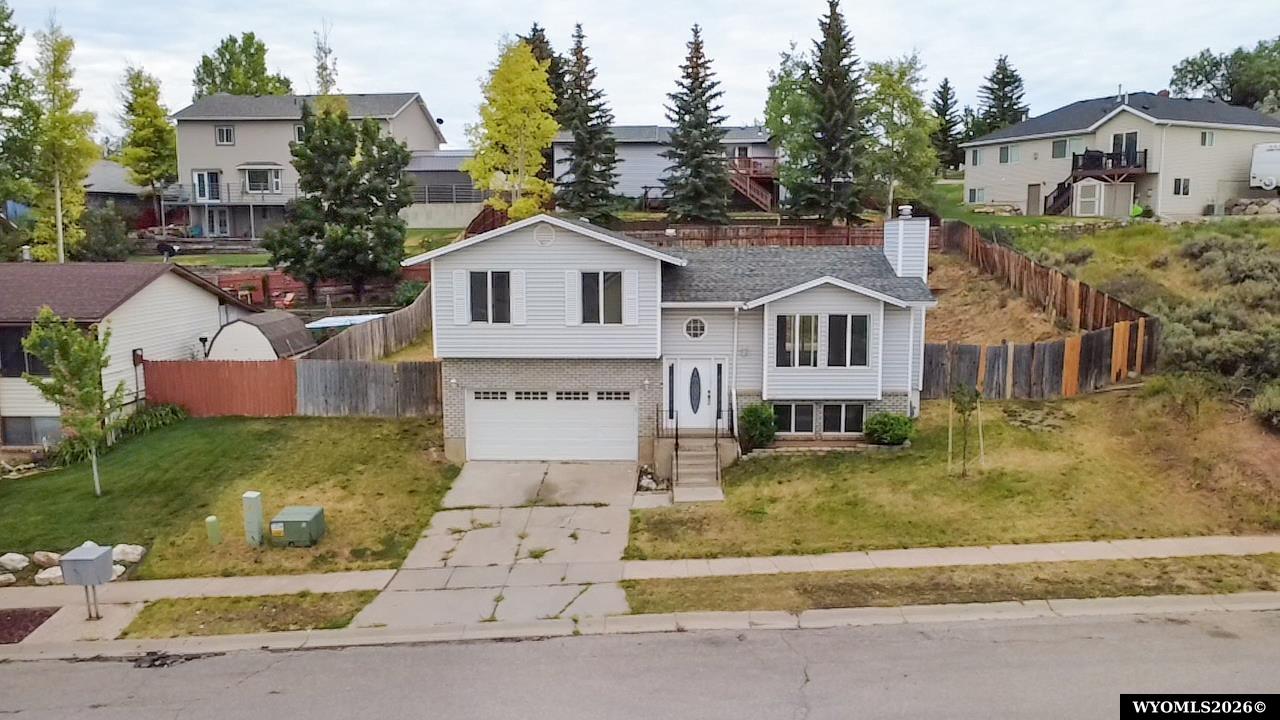187 Crestview Drive — photo