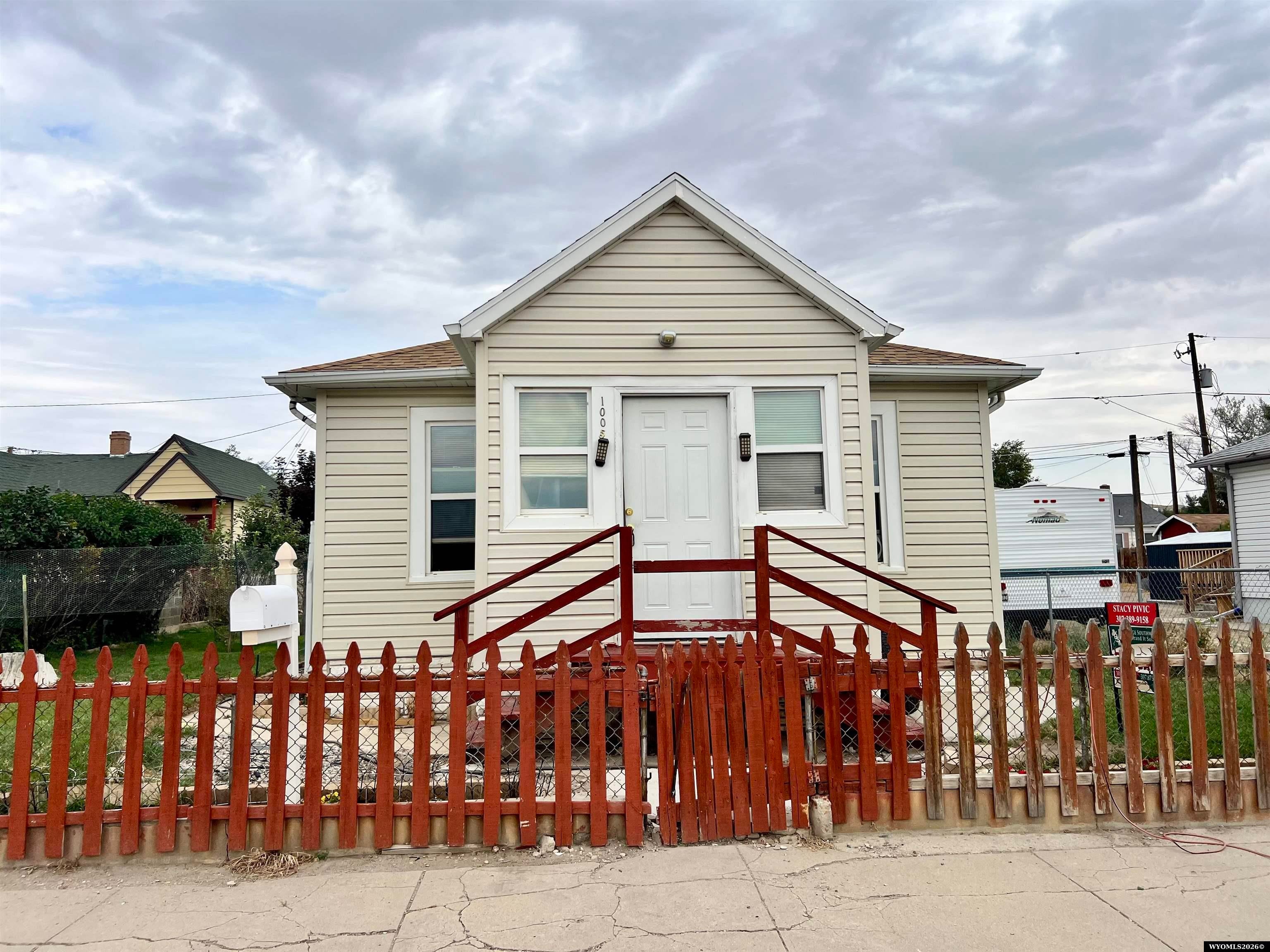 1005 Clark Street — photo