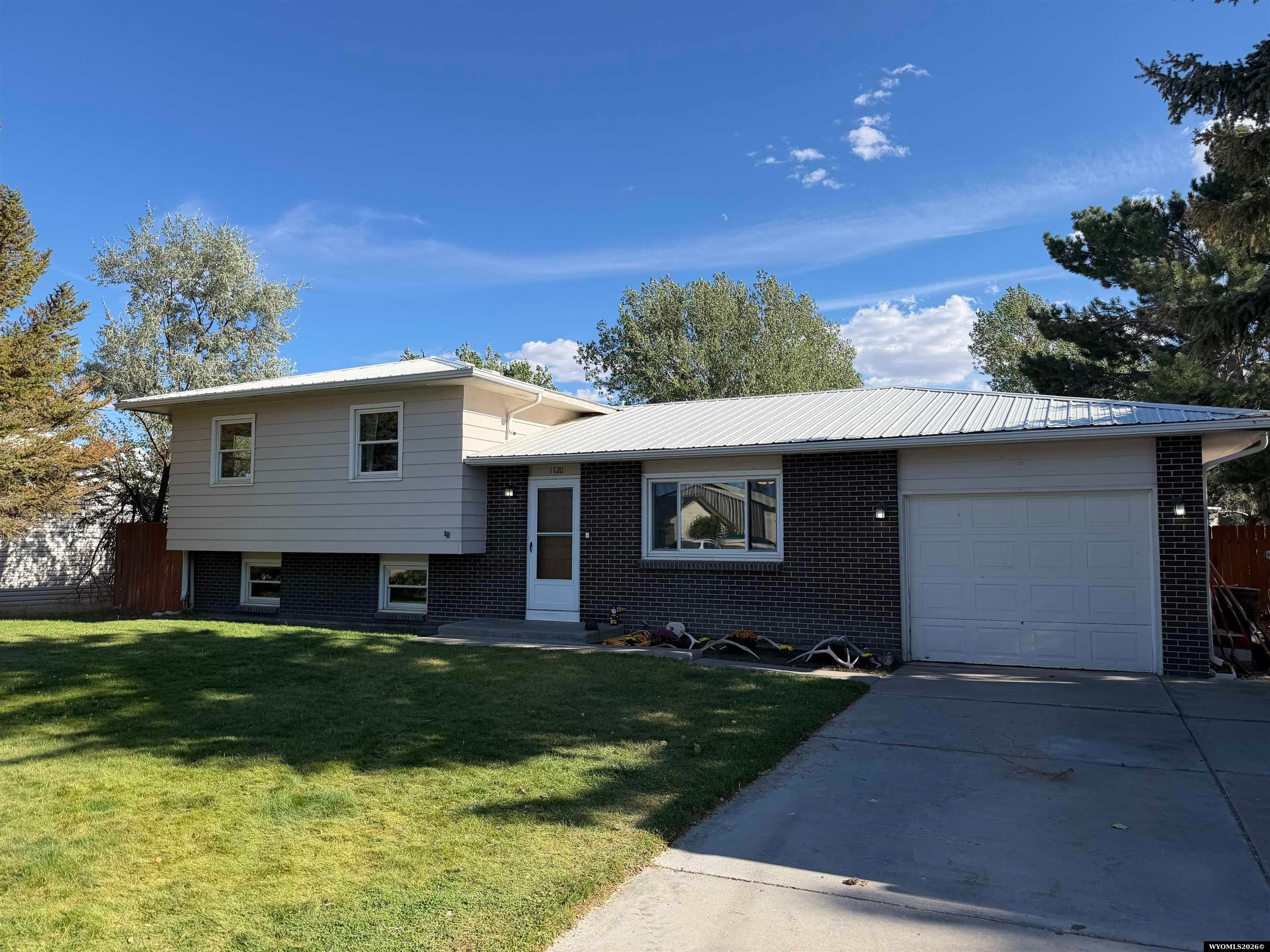1720 Loch Ness Drive — photo