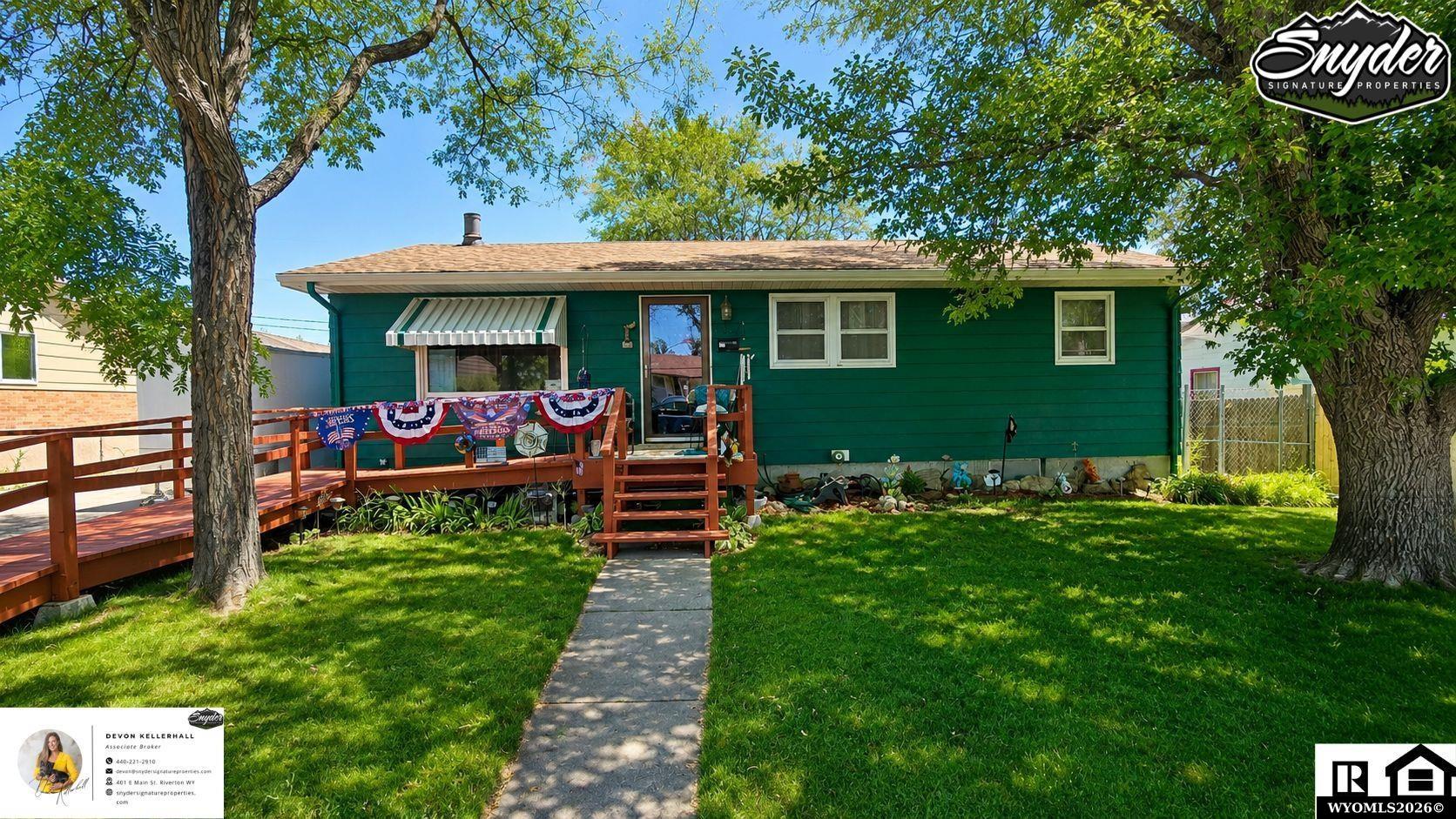 1115 Westwood Dr — photo