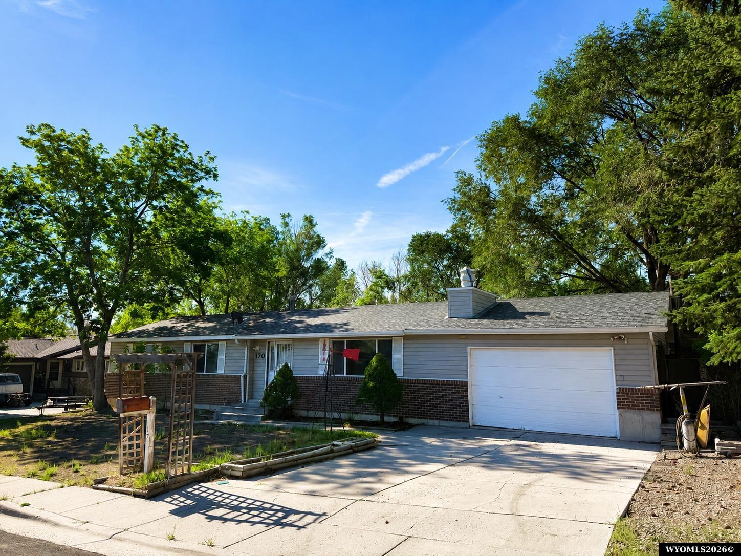 170 Clear View Drive — photo