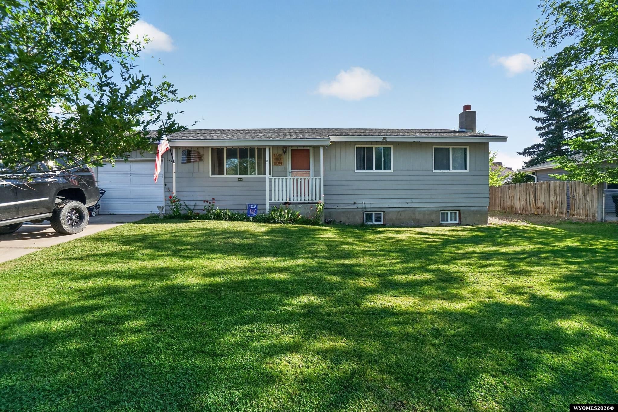 1585 Wyoming Drive — photo