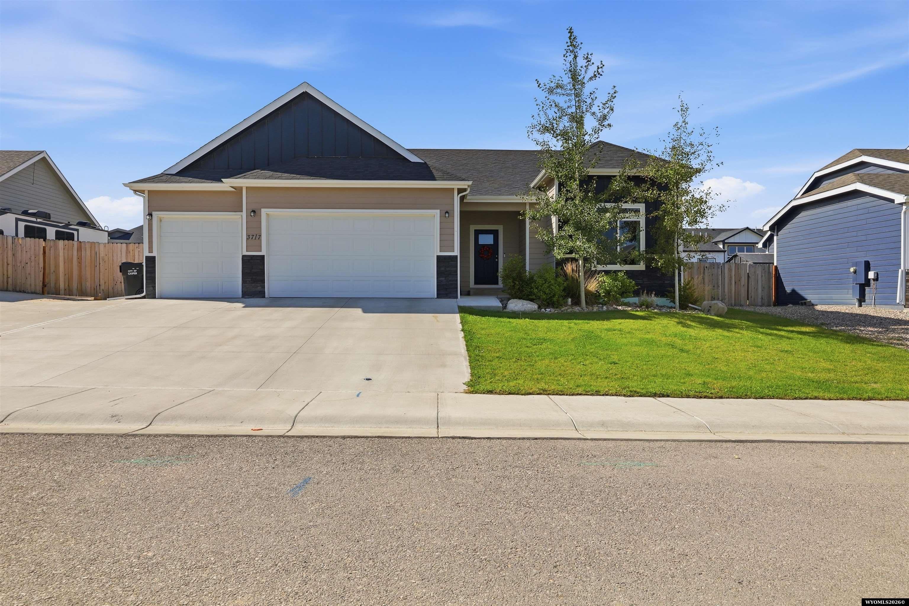 3717 Dancing Wolf Dr — photo