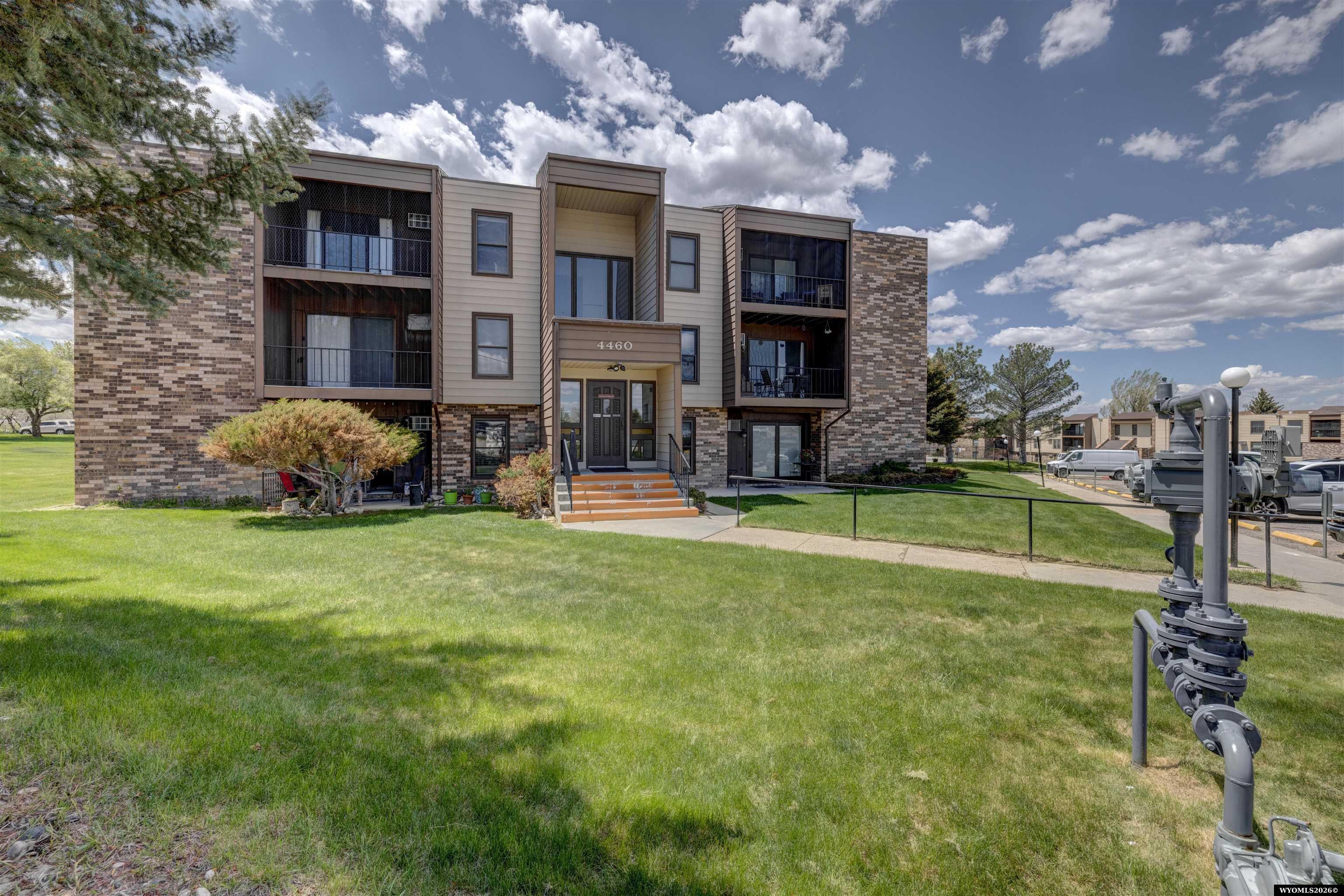 4460 S Poplar Unit 208C — photo