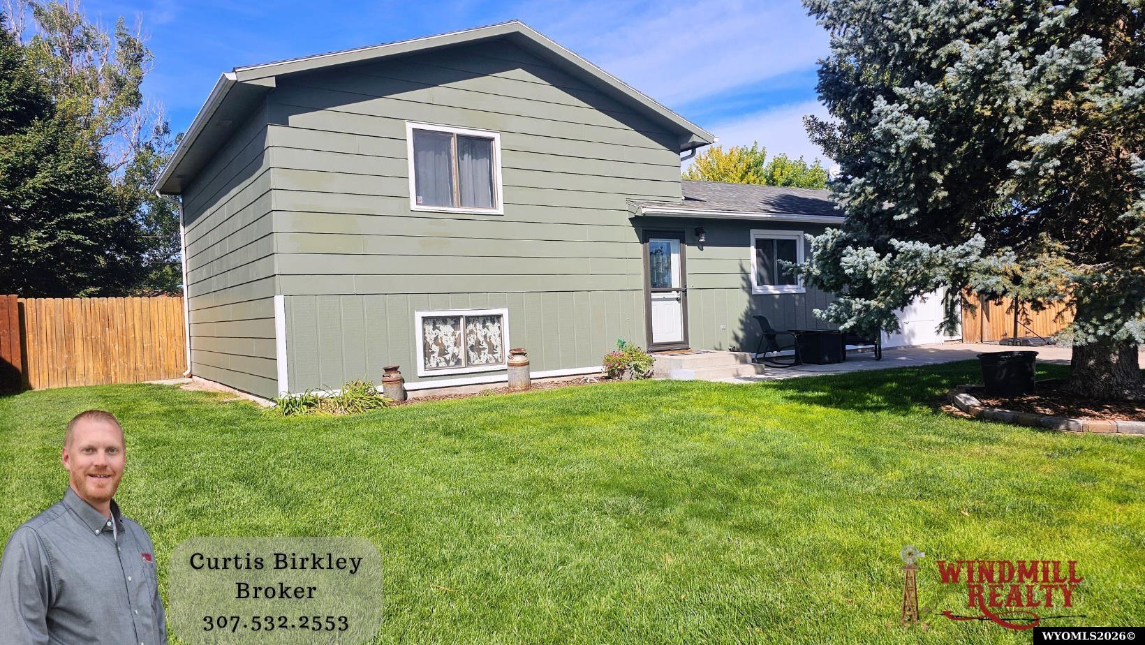 1718 E J Street — photo