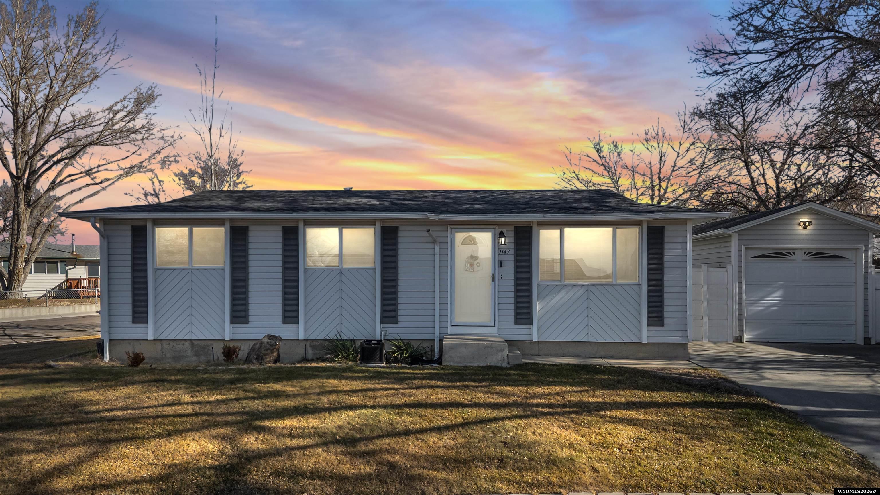 1147 Palisades Ct — photo