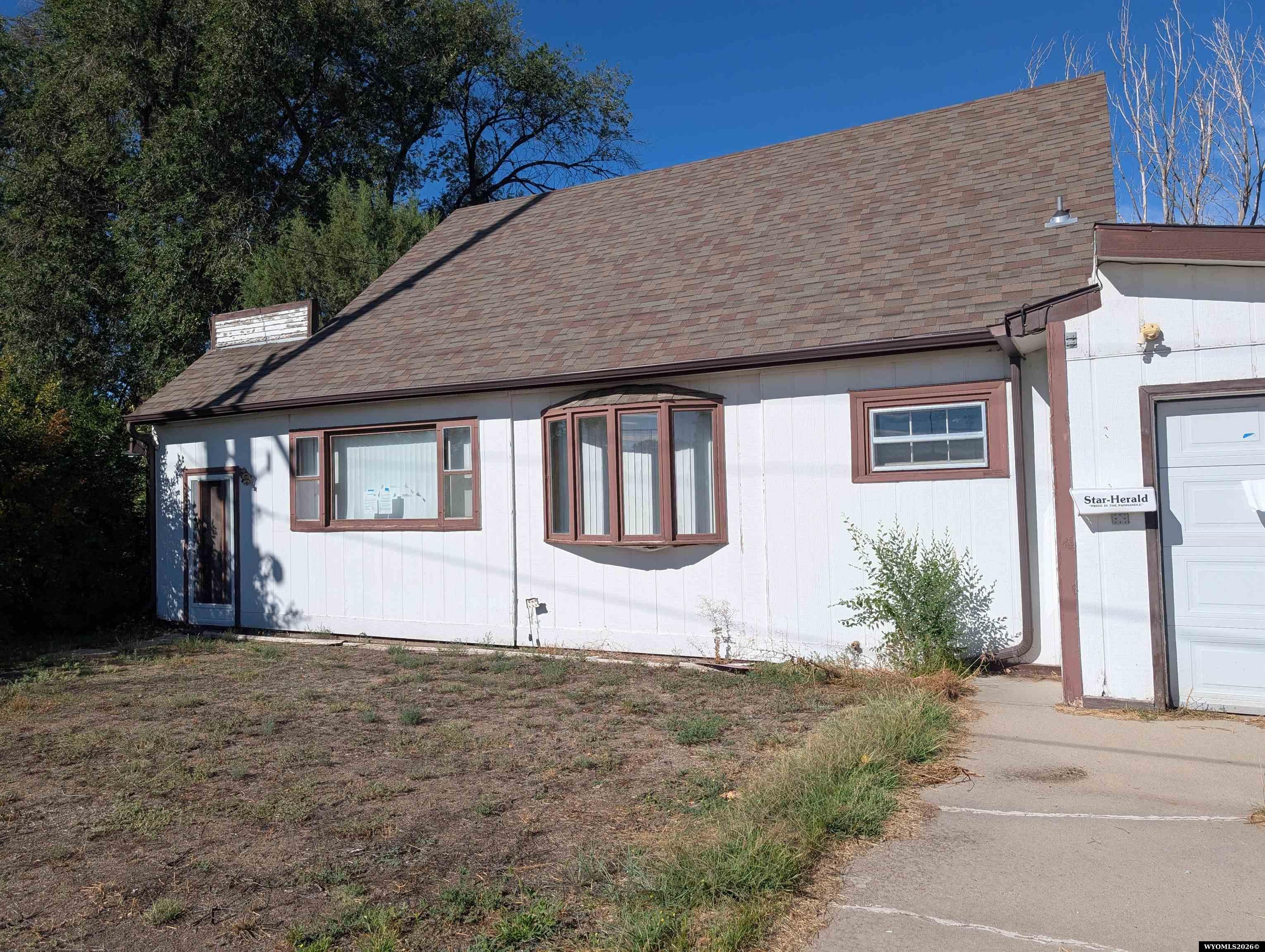 2634 E E St — photo