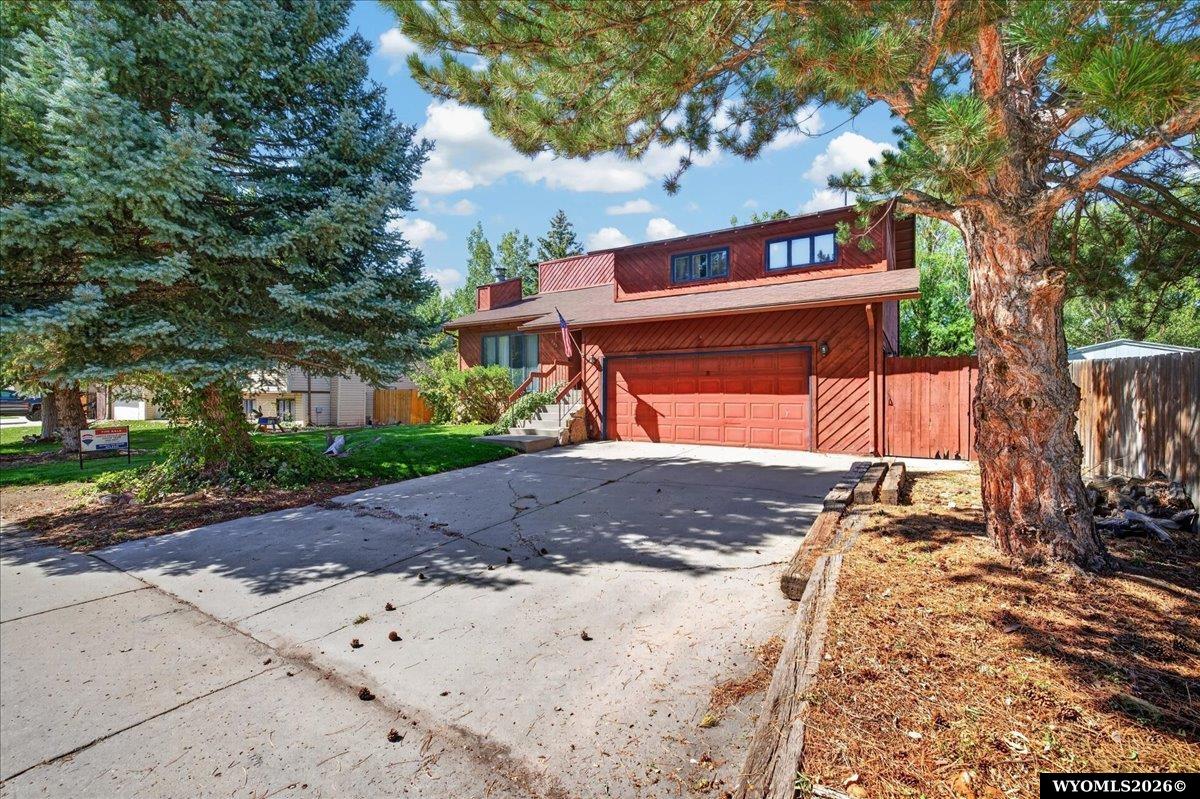 200 Sunflower Street — photo