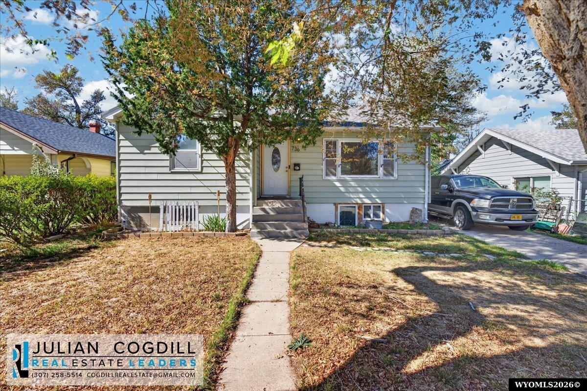 736 S Washington Street — photo