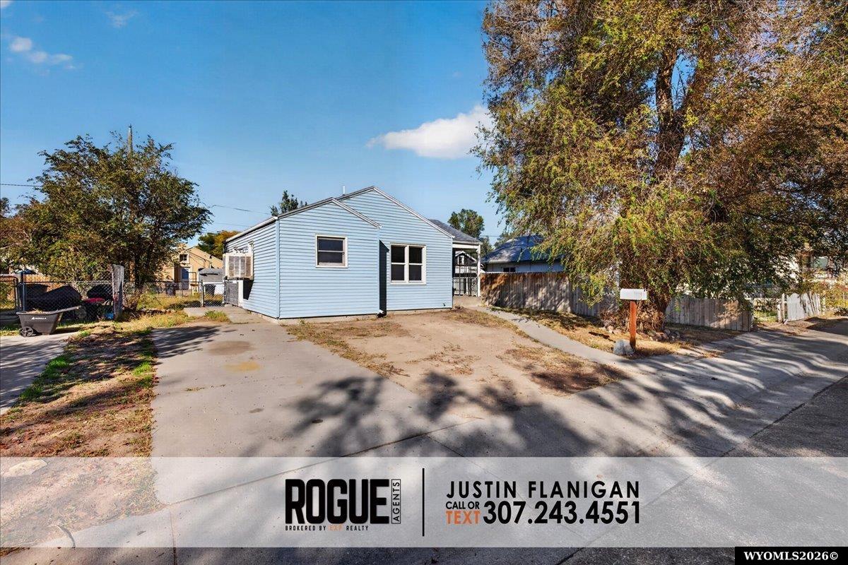 746 Beech, Casper, WY 82601 — photo 2