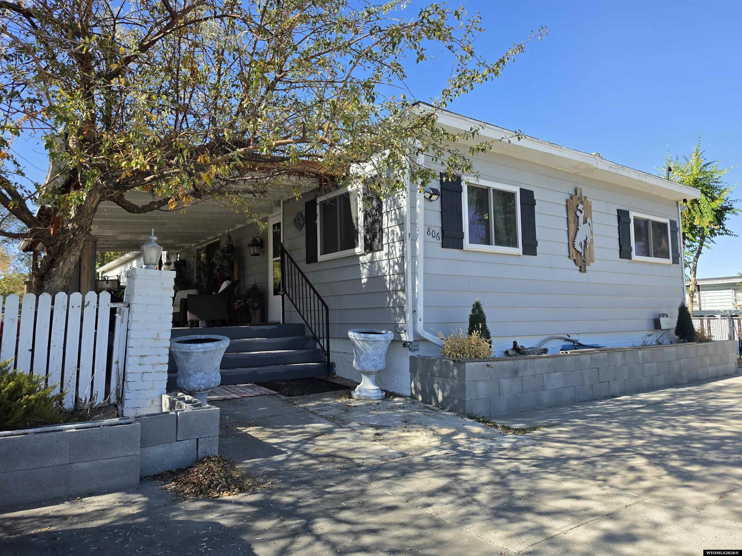 806 2nd Ave West Street — photo
