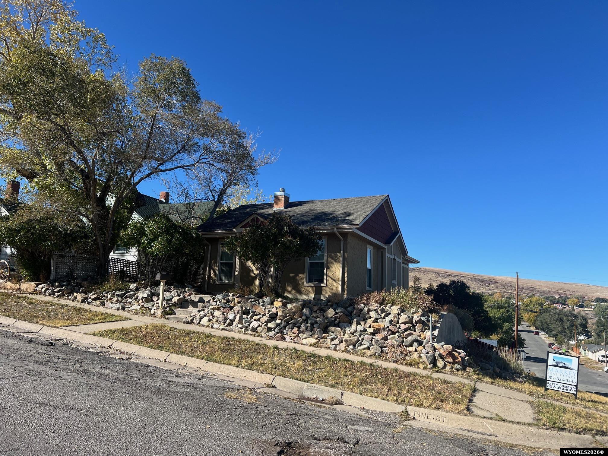 221 E Pine Street — photo