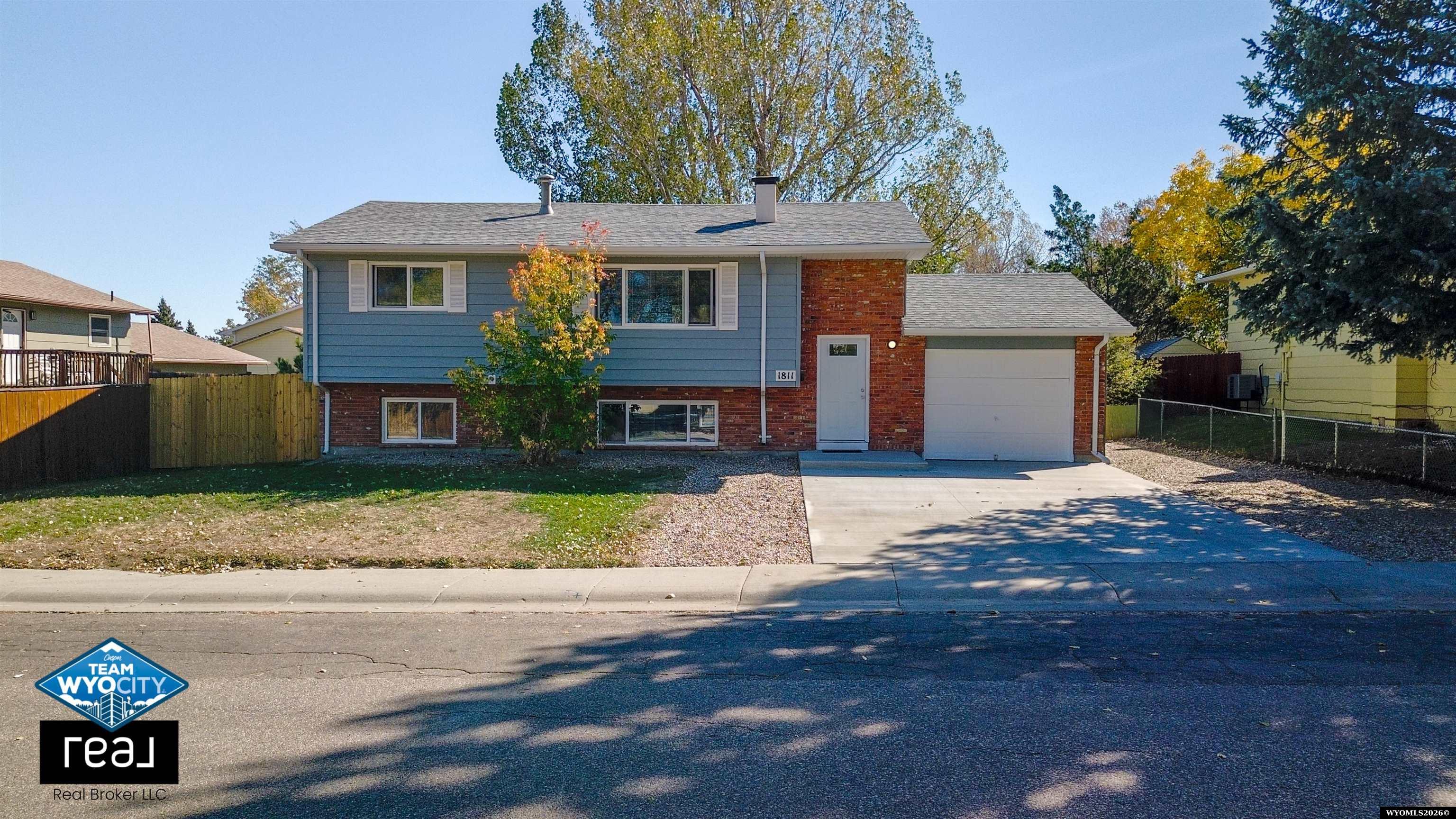 1811 Shumway — photo