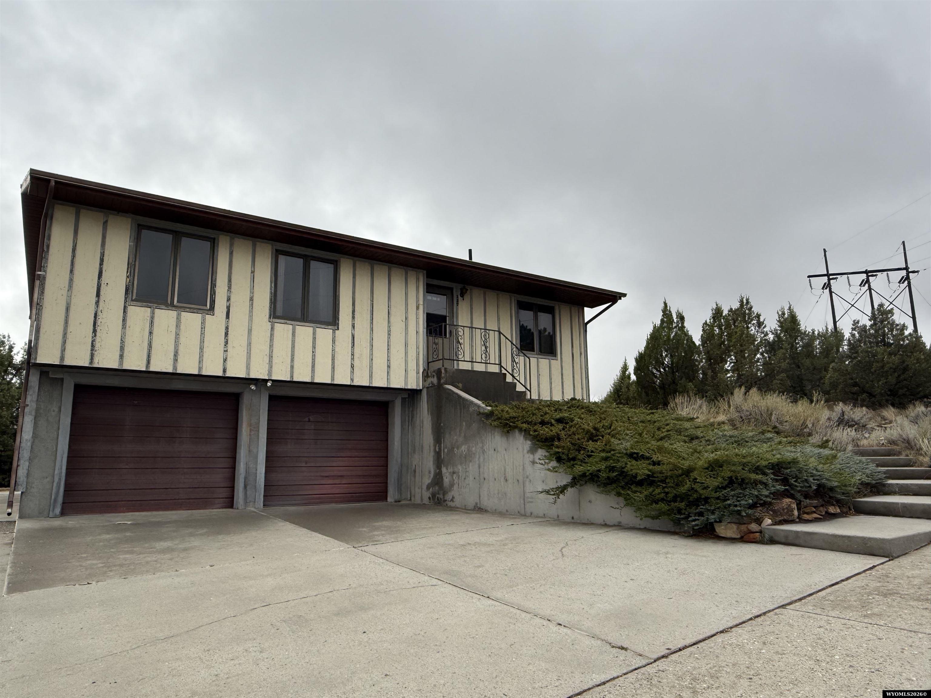 137 Cedar Ridge Drive — photo