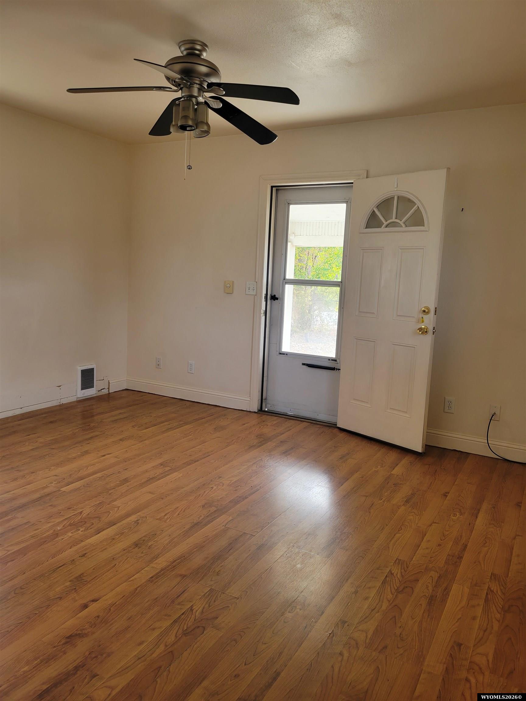 232 E F, Casper, WY 82601 — photo 2