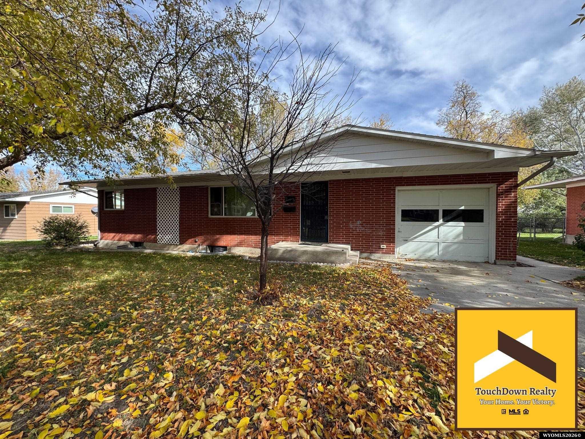 915 Big Horn Dr — photo