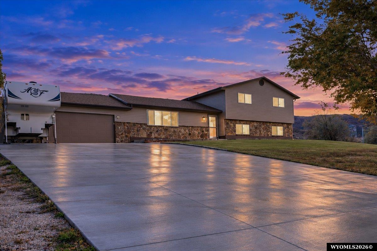 5299 Saddlestring Rd — photo