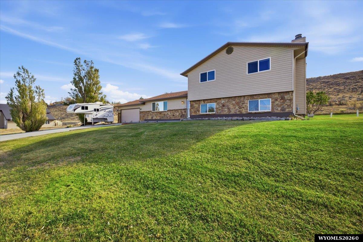 5299 Saddlestring Rd, Casper, WY 82604 — photo 2