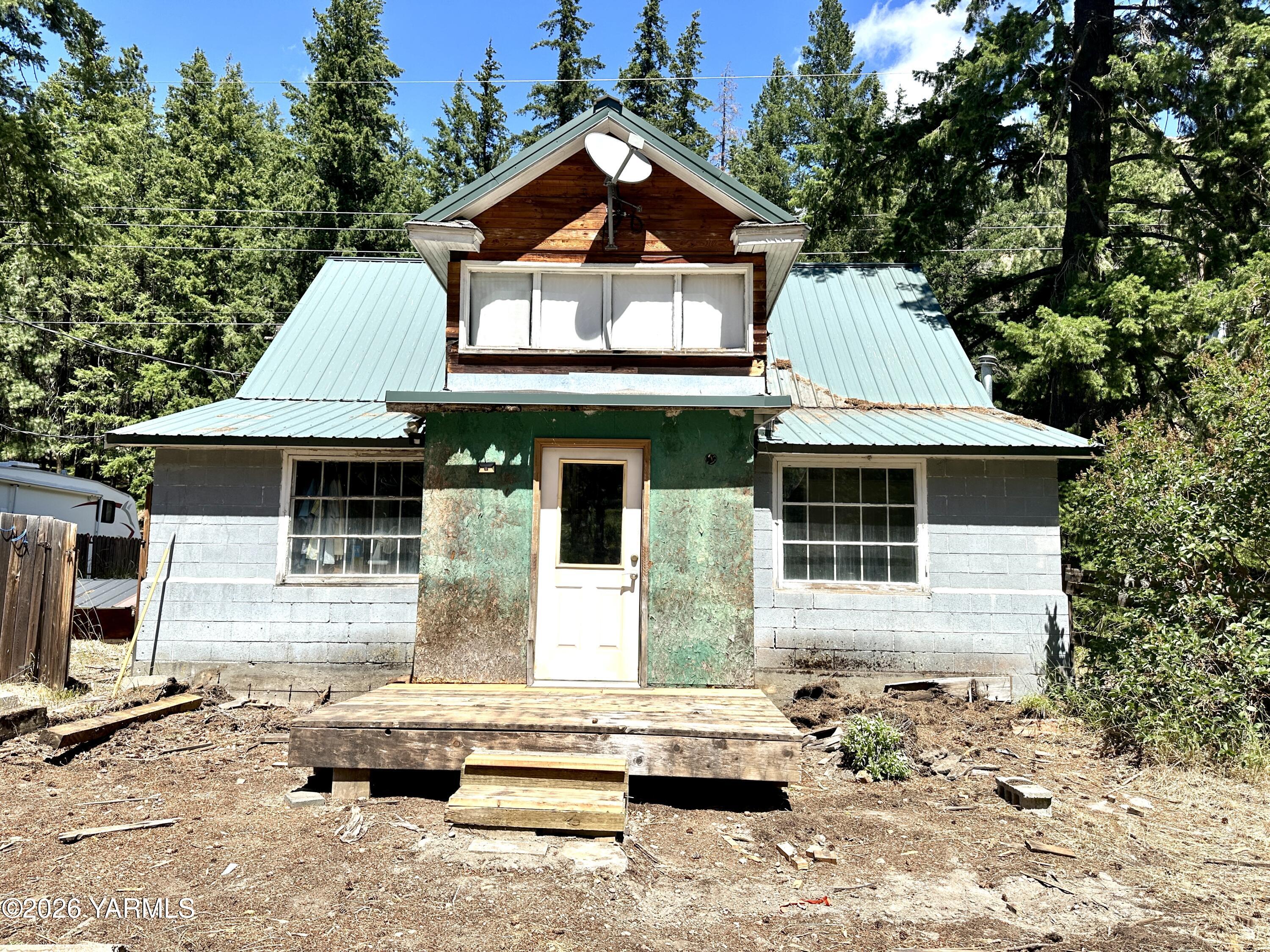 10 Trout Ln — photo