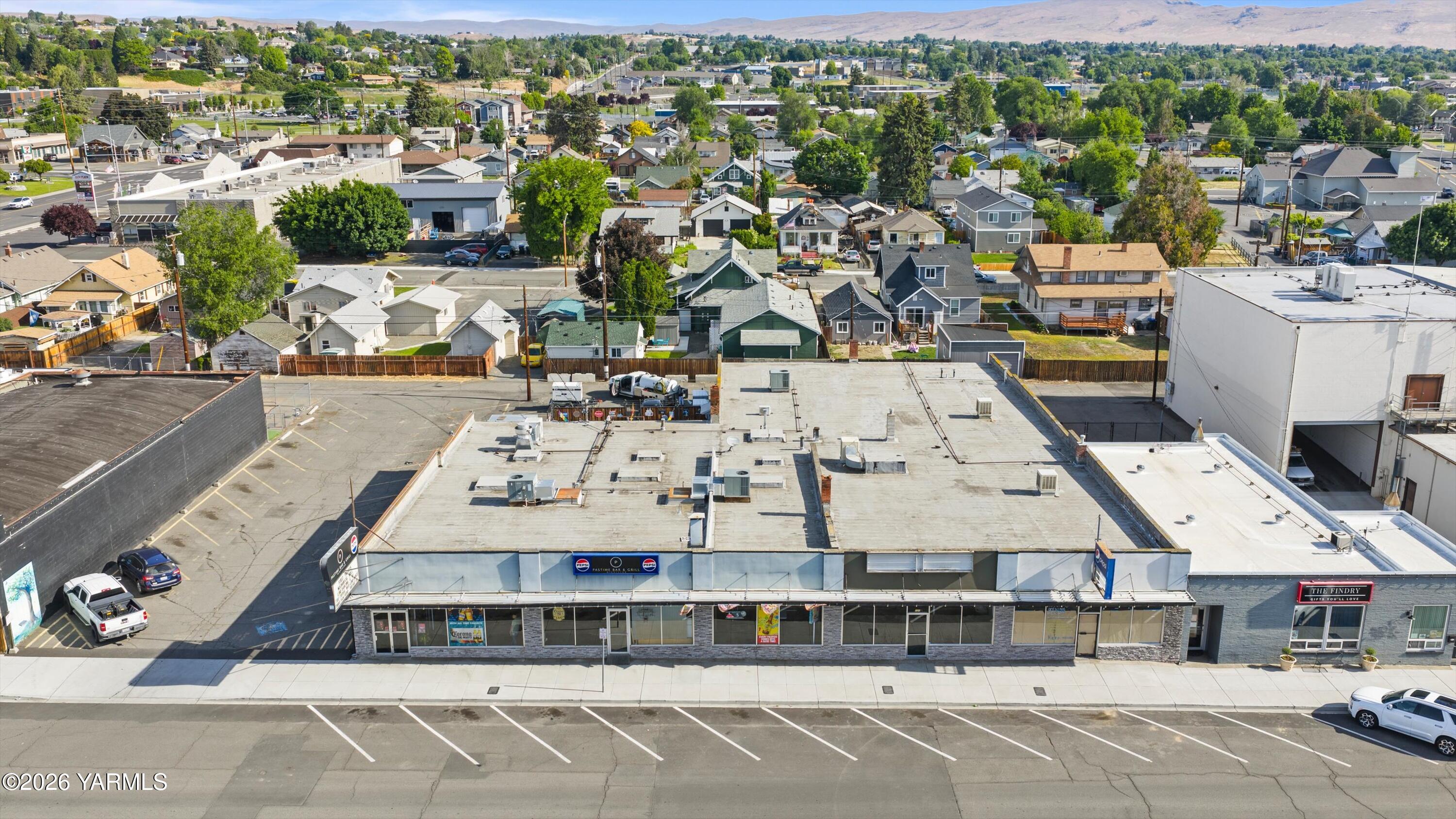 121 E Naches Ave — photo